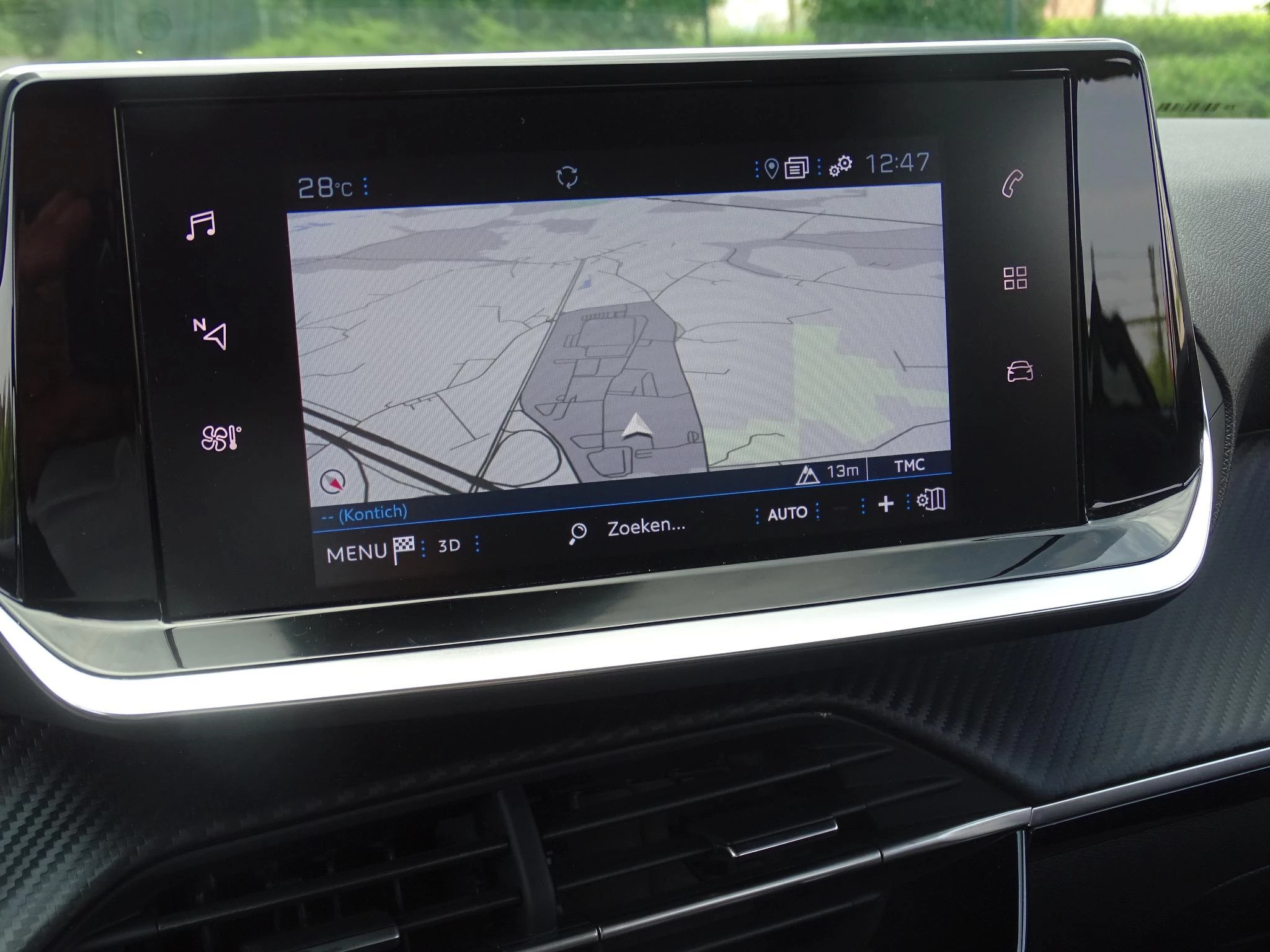 Peugeot-208-image-20