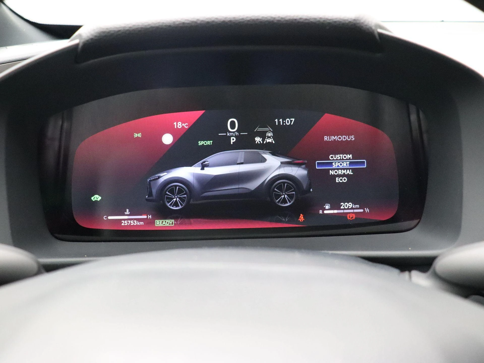 Toyota-C-HR-image-17