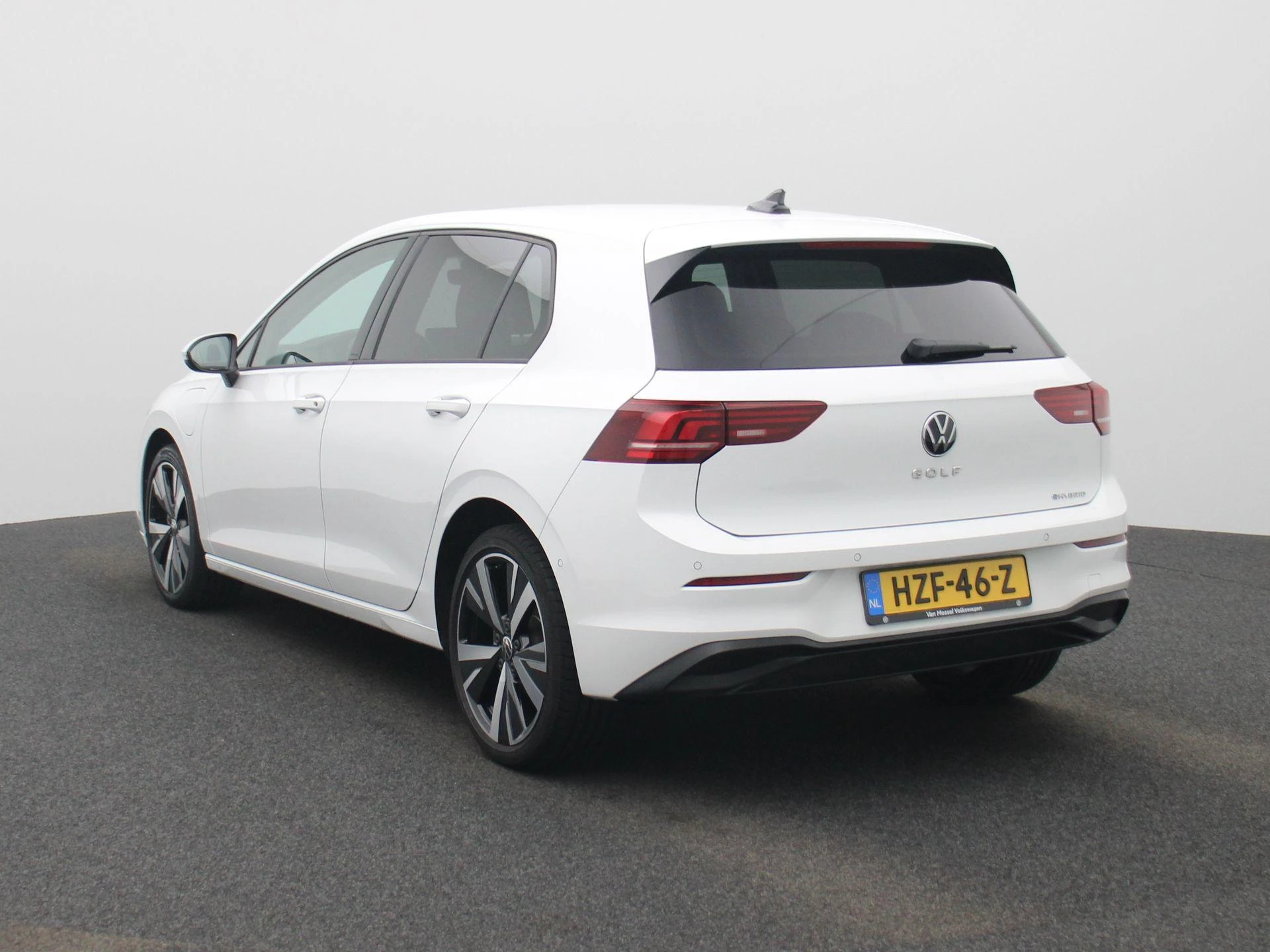 Volkswagen Golf 1.5 eHybrid Life Edition