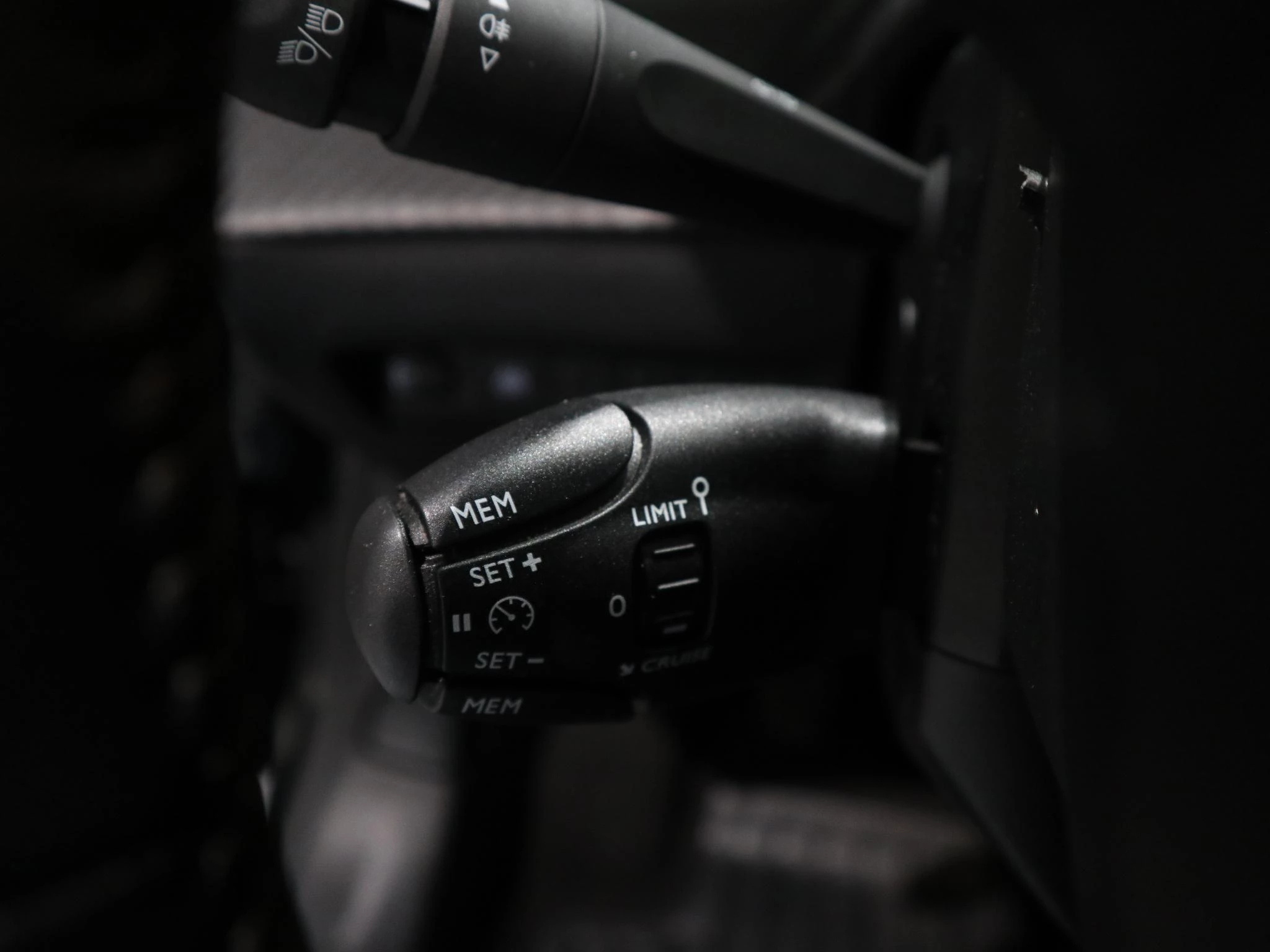 Peugeot-208-image-19