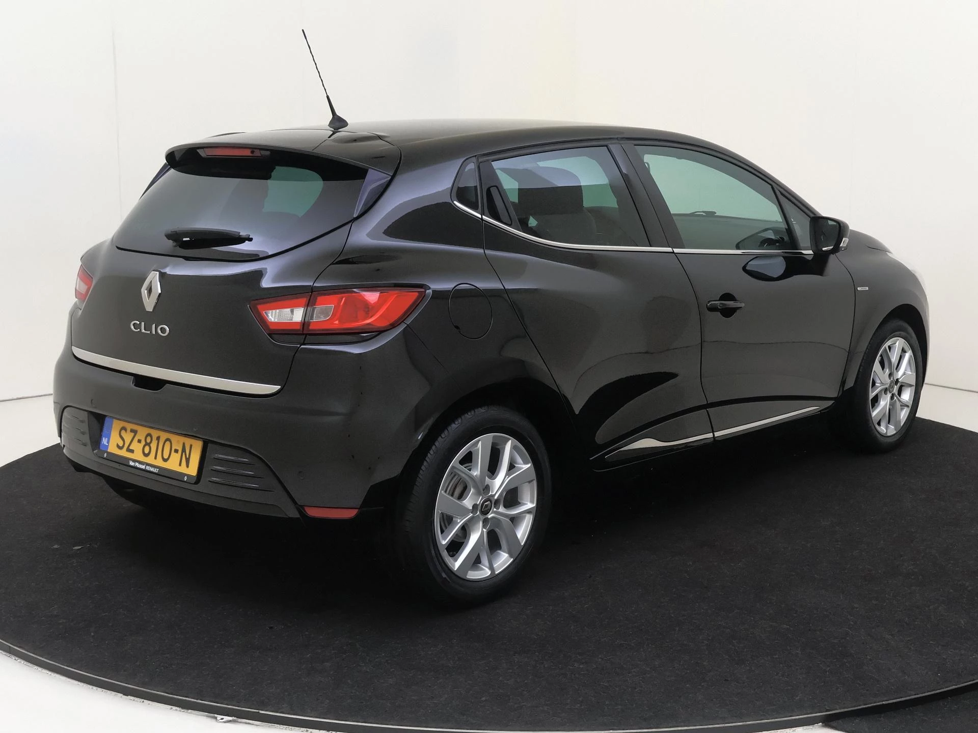 Renault-Clio-image-3
