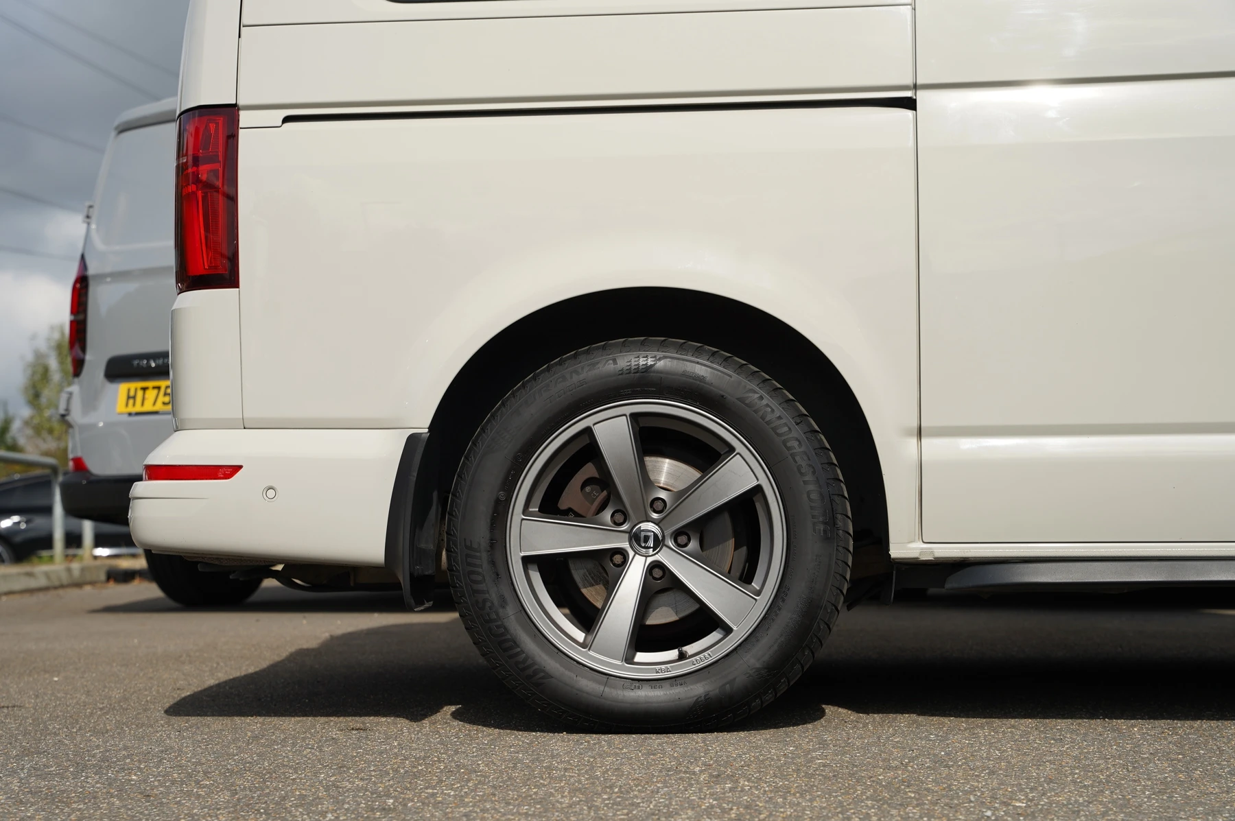 Volkswagen-California-image-43