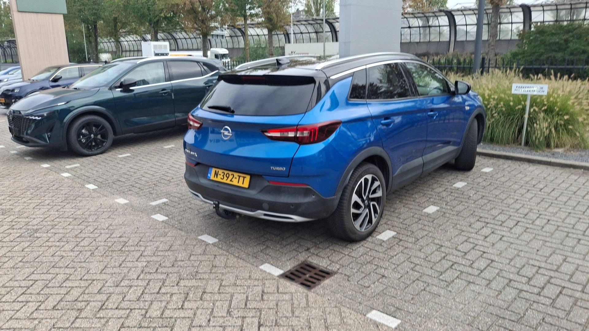 Opel-Grandland X-image-5