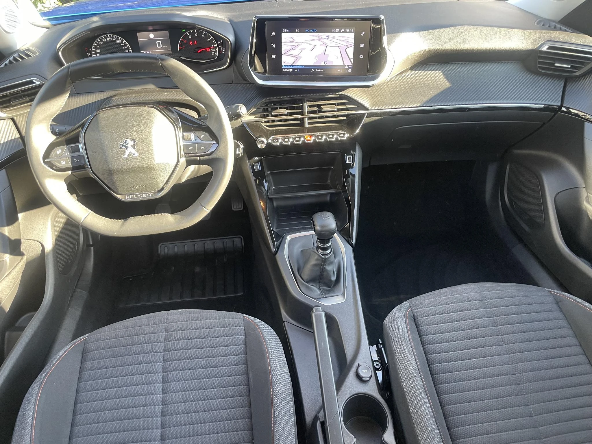Peugeot-2008-image-9