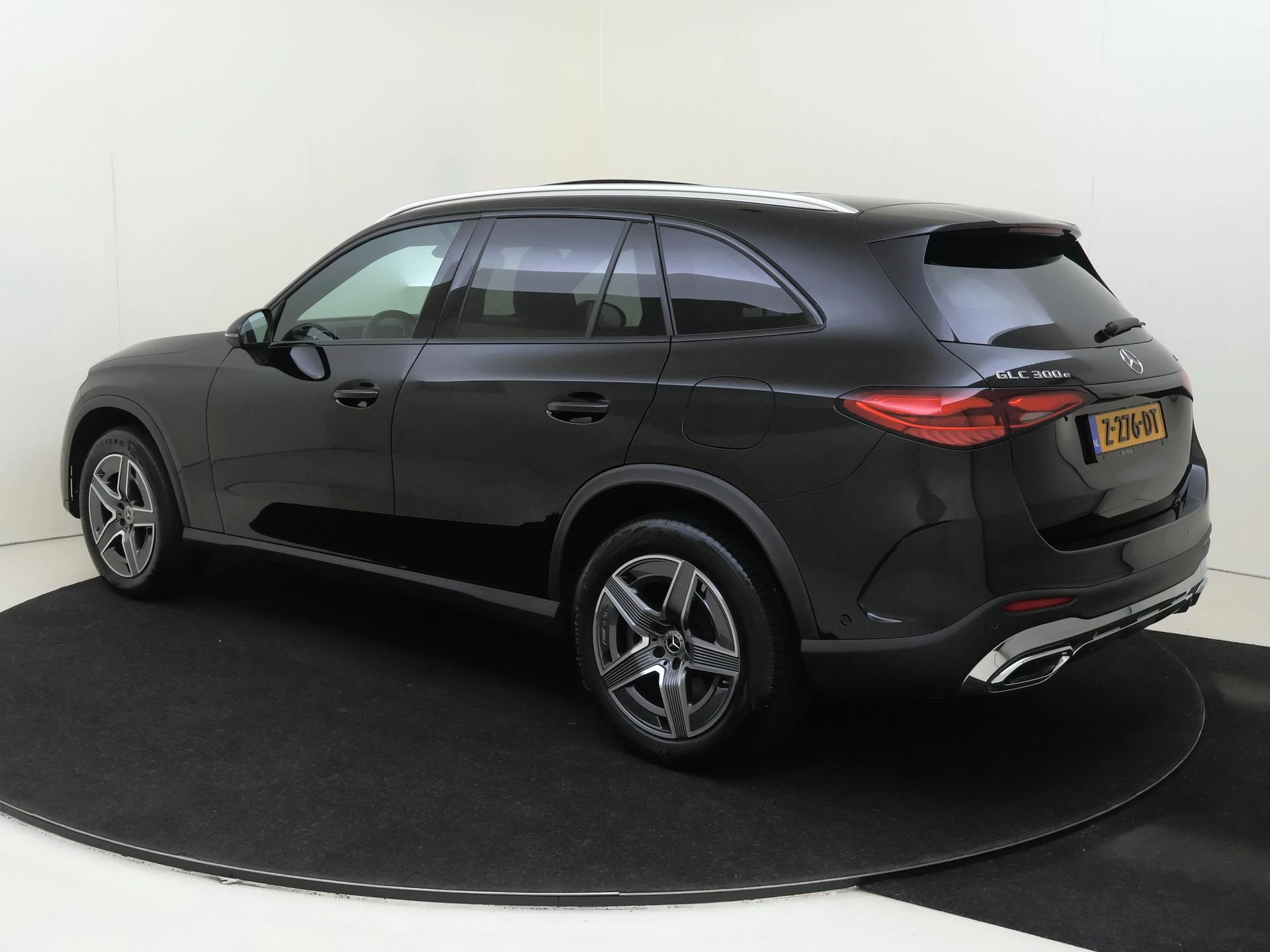 Mercedes-Benz GLC 300e 4MATIC AMG Line