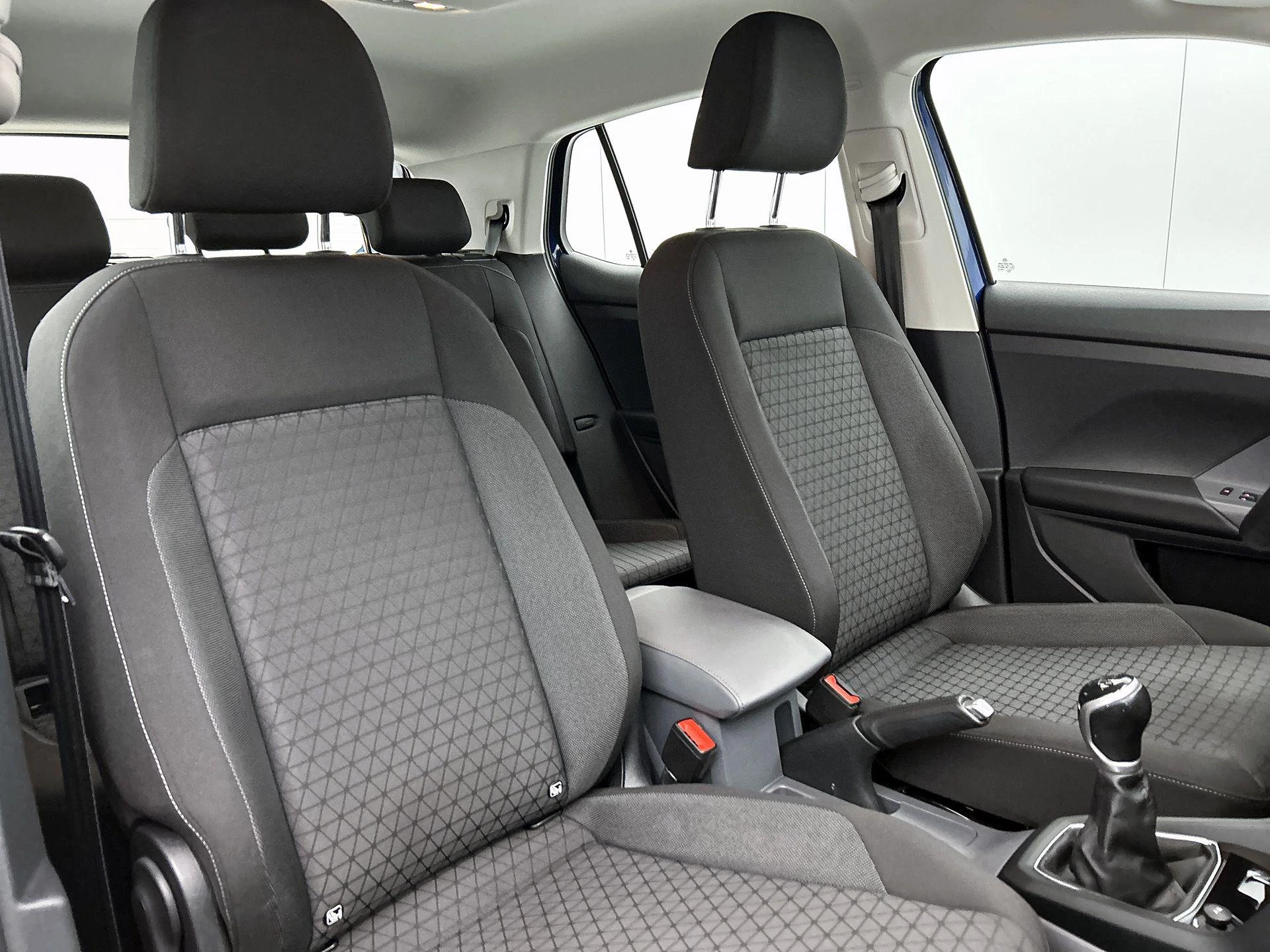 Volkswagen-T-Cross-image-23