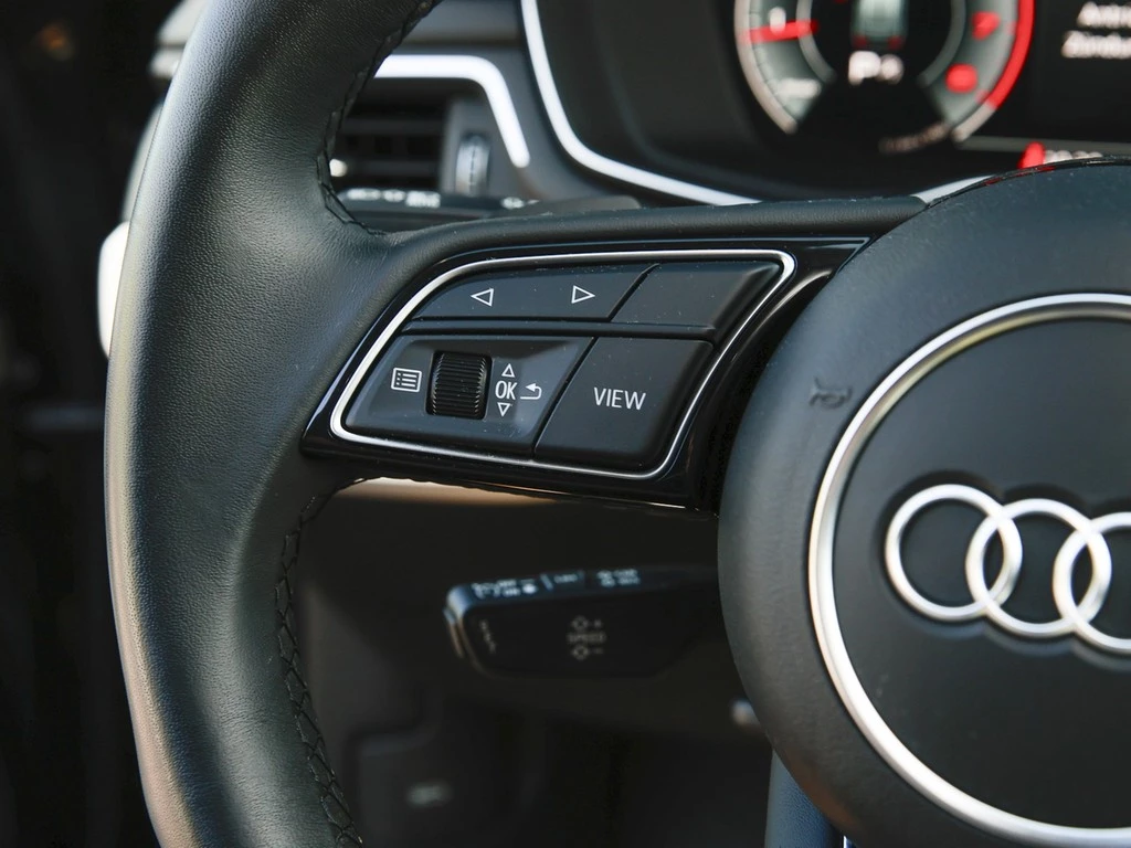 Audi A4 Avant 35 TFSI Navi PDC LED Business