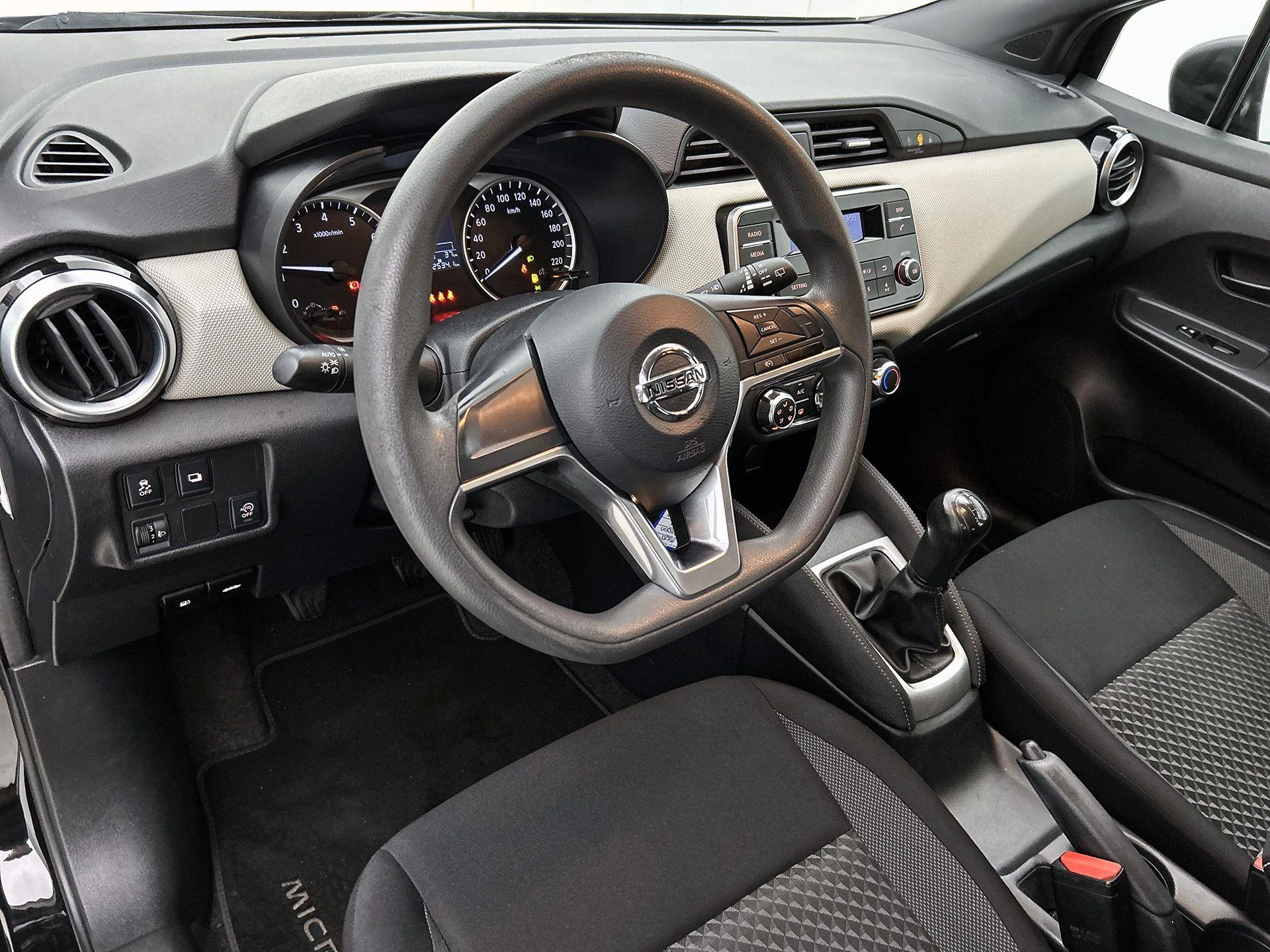Nissan-Micra-image-9