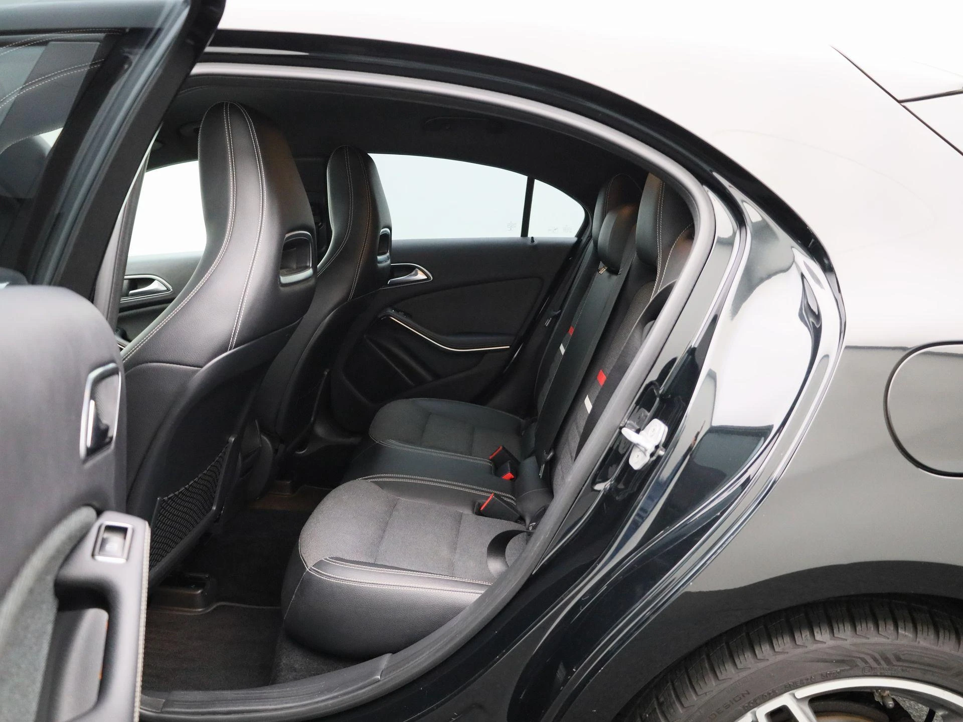 Mercedes-Benz-A-Klasse-image-9