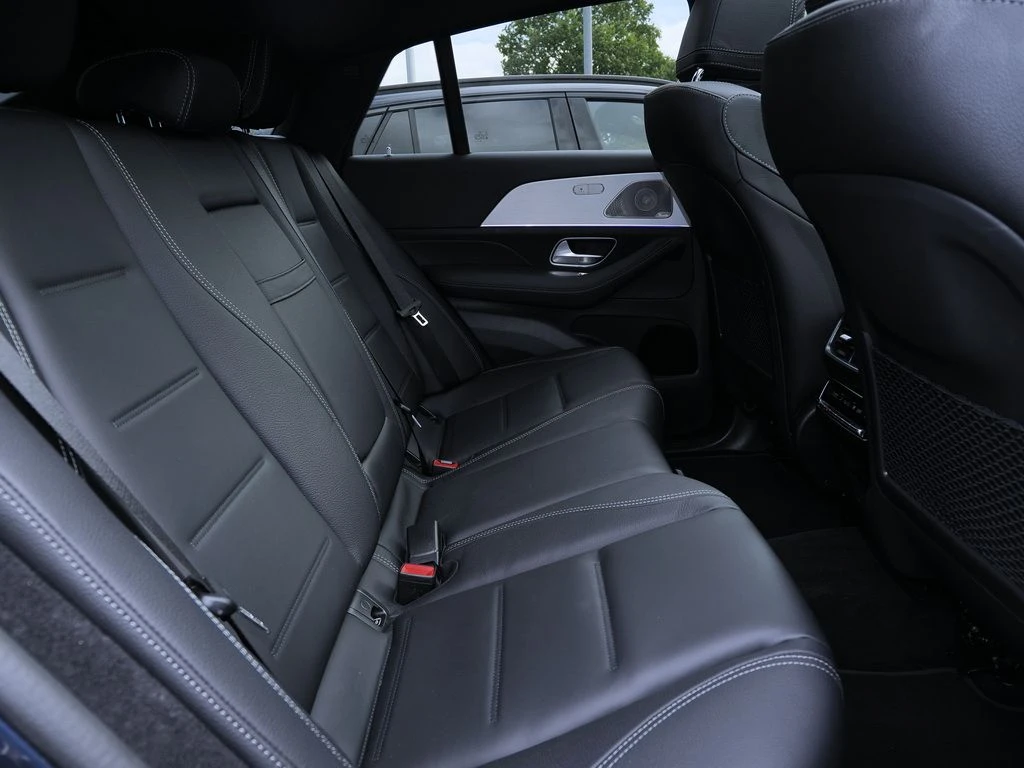 Mercedes-Benz-GLE 450 d-image-13