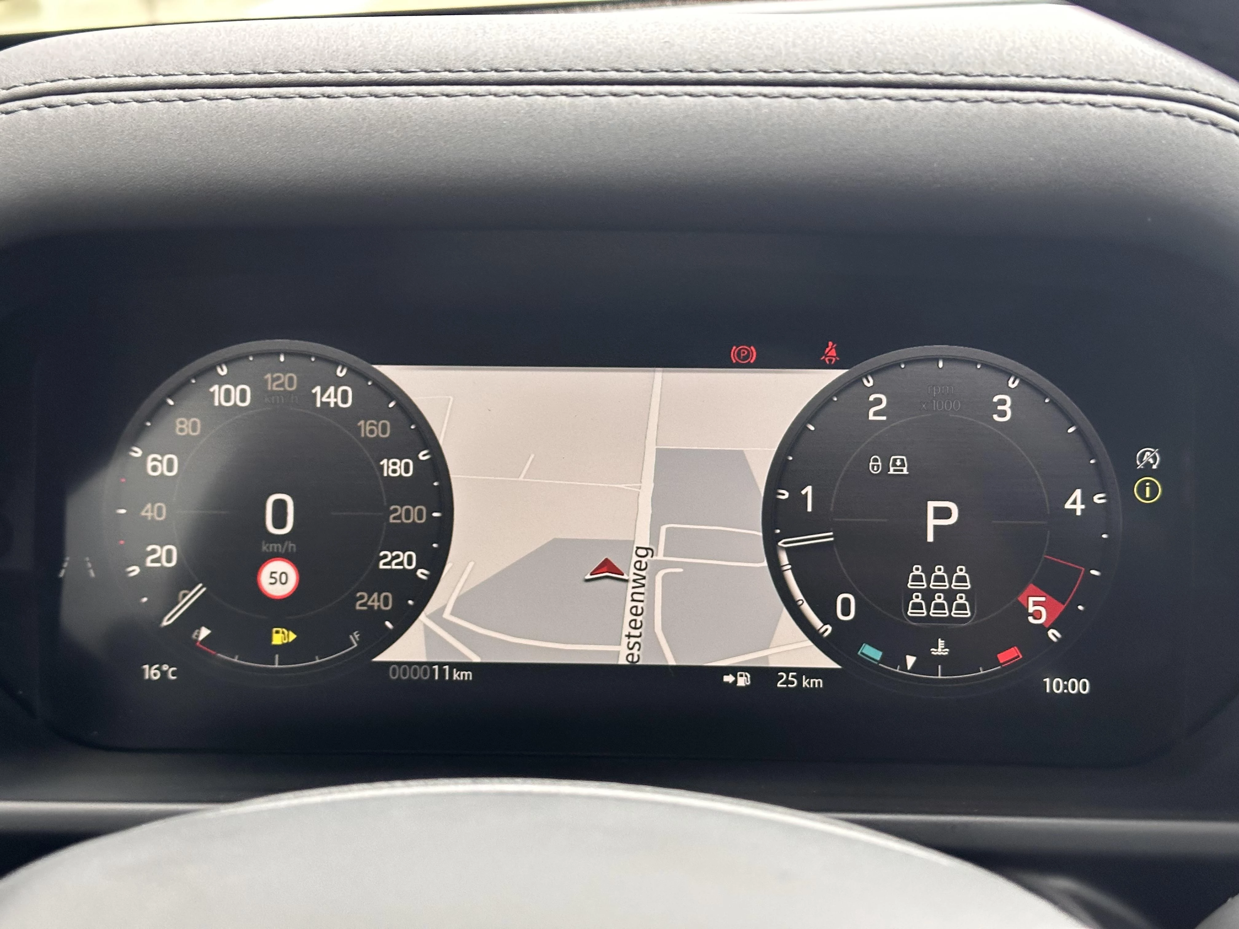 Land Rover-Defender-image-18