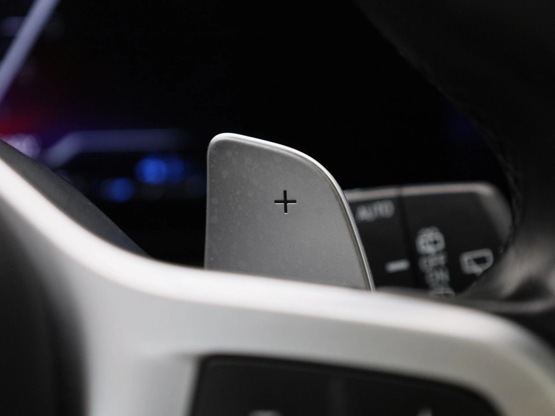 BMW-3 Serie-image-27