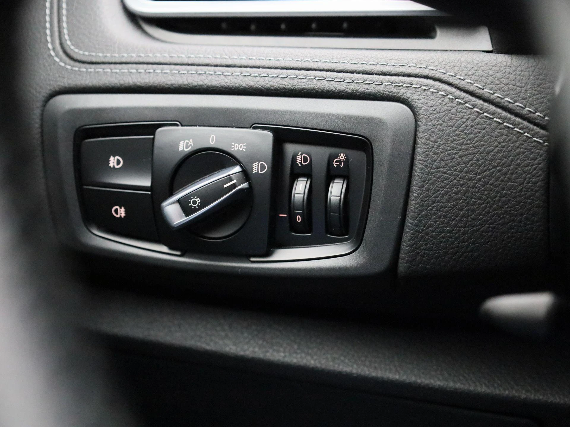 BMW-2 Serie-image-22