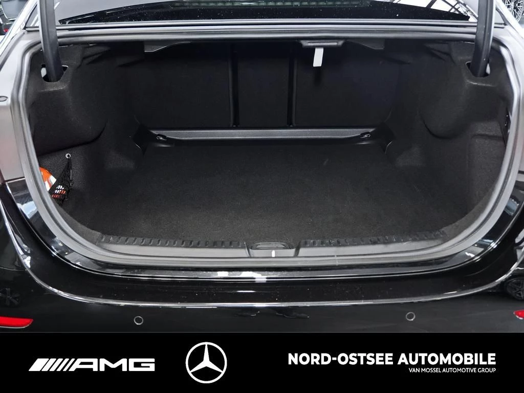 Mercedes-Benz E-Klasse 220 d AMG ADVANCED NIGHT PAKET TOTWINKEL DISTR AMG Line