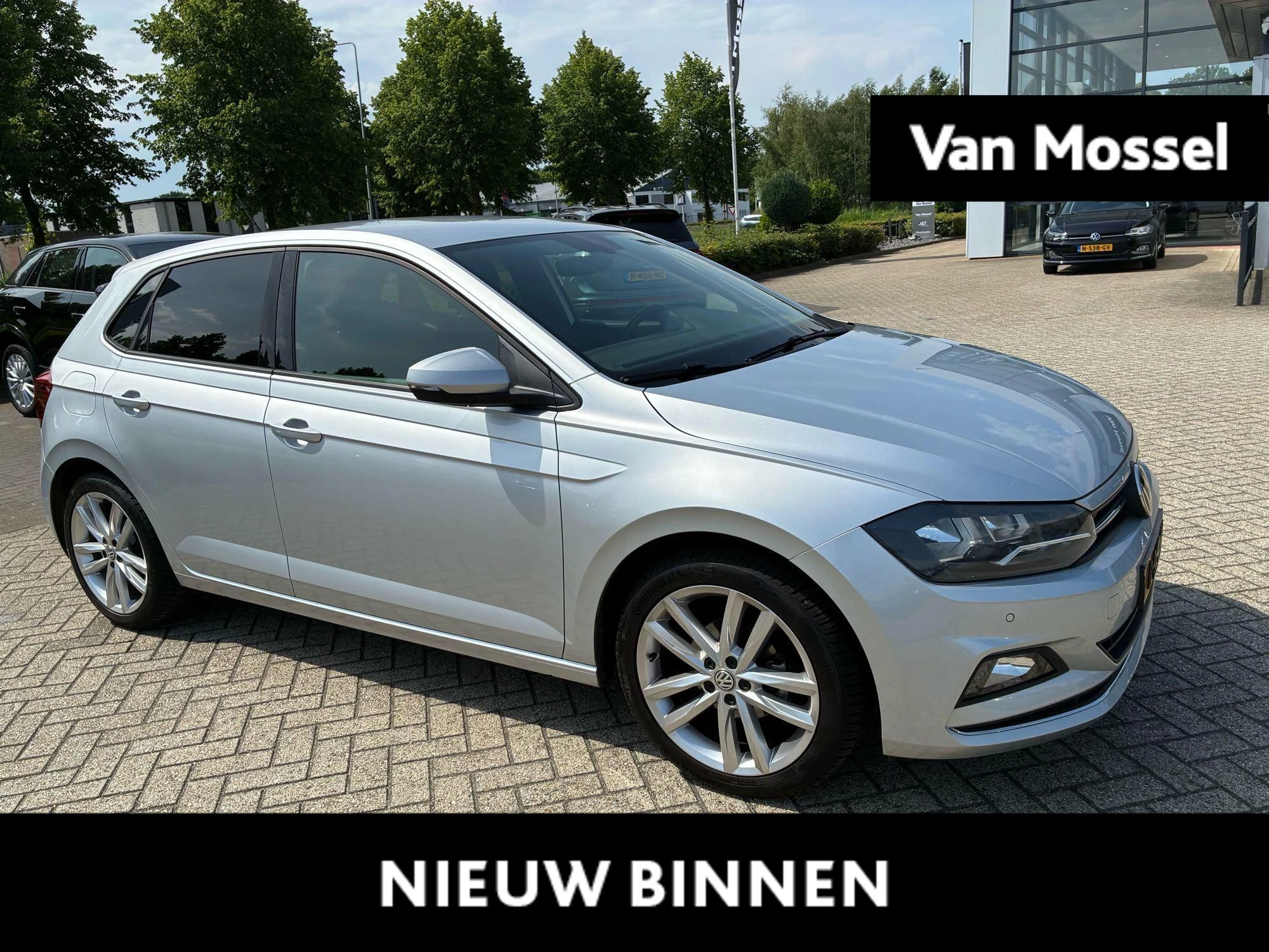 Volkswagen-Polo-image-0