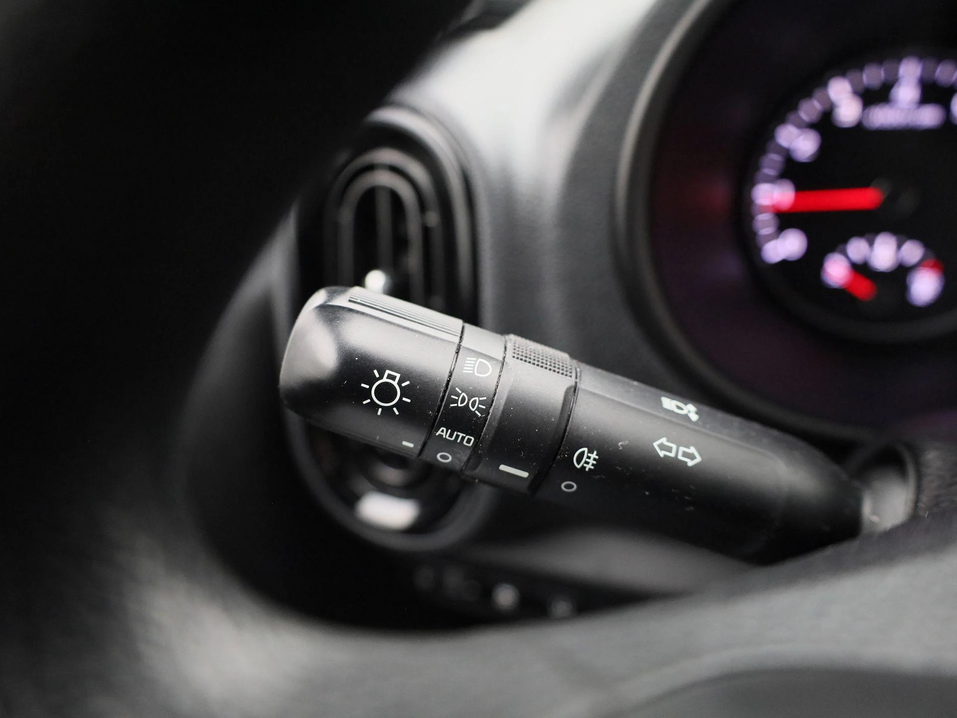 Kia-Picanto-image-19