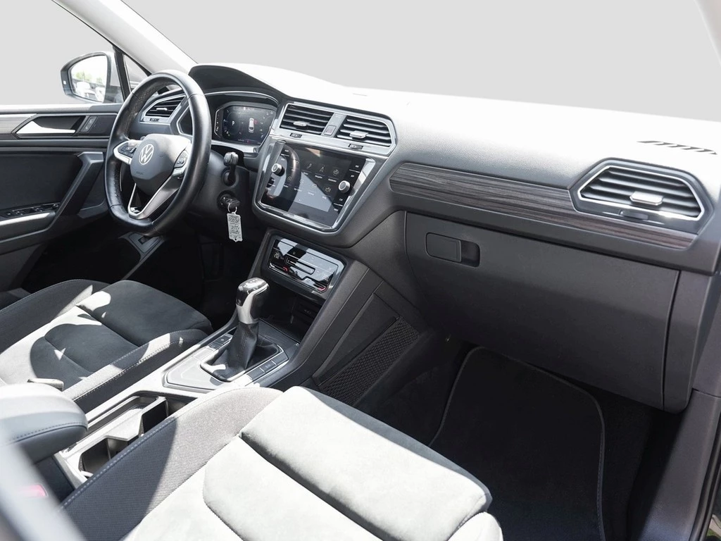 Volkswagen Tiguan Allspace 2.0 TDI DSG Life *IQ-Light*AHK*Standheizung*ergo Aktiv Sitze*Navi*PDC*Climatronic*Si