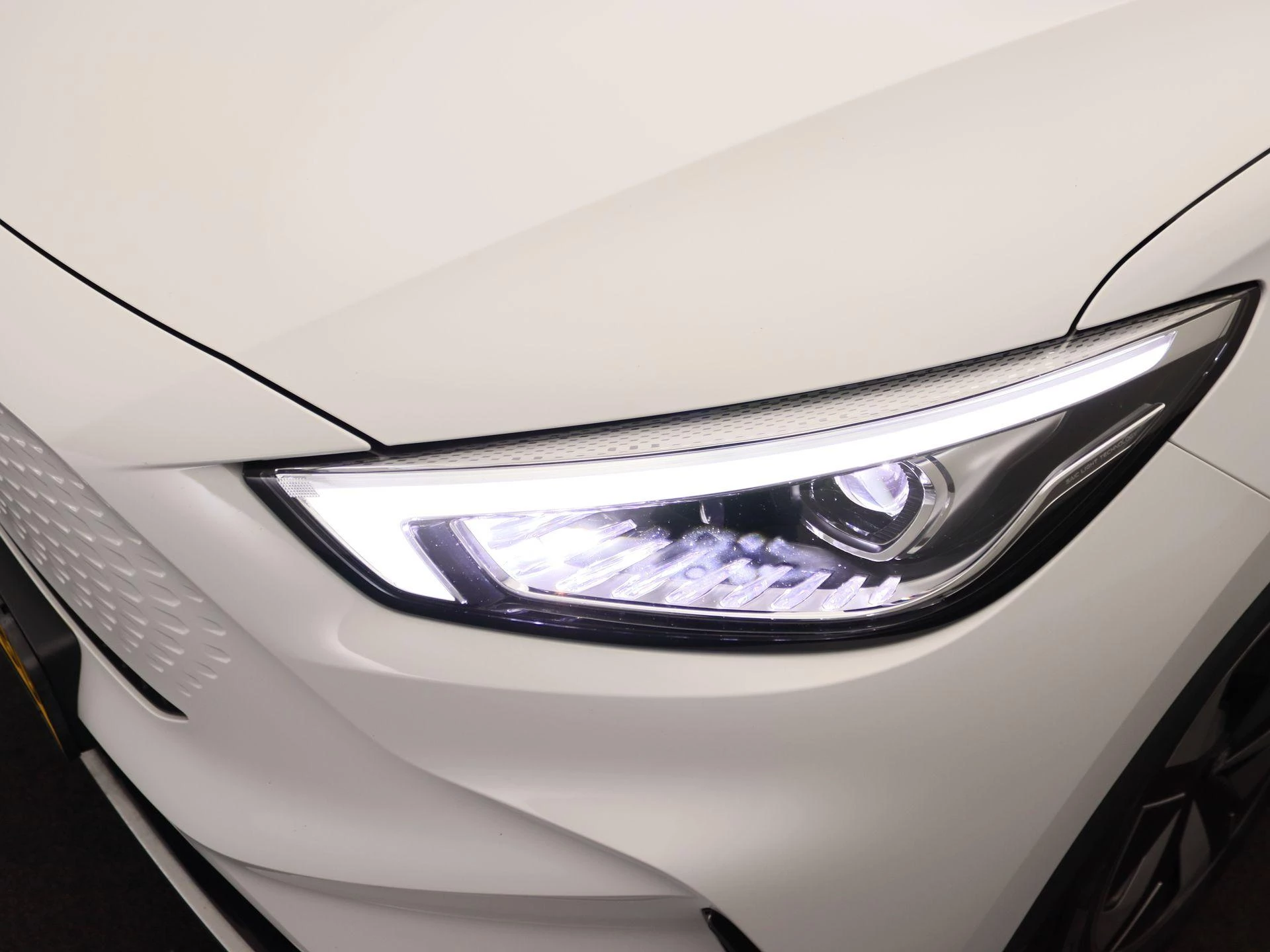 MG-ZS EV-image-13