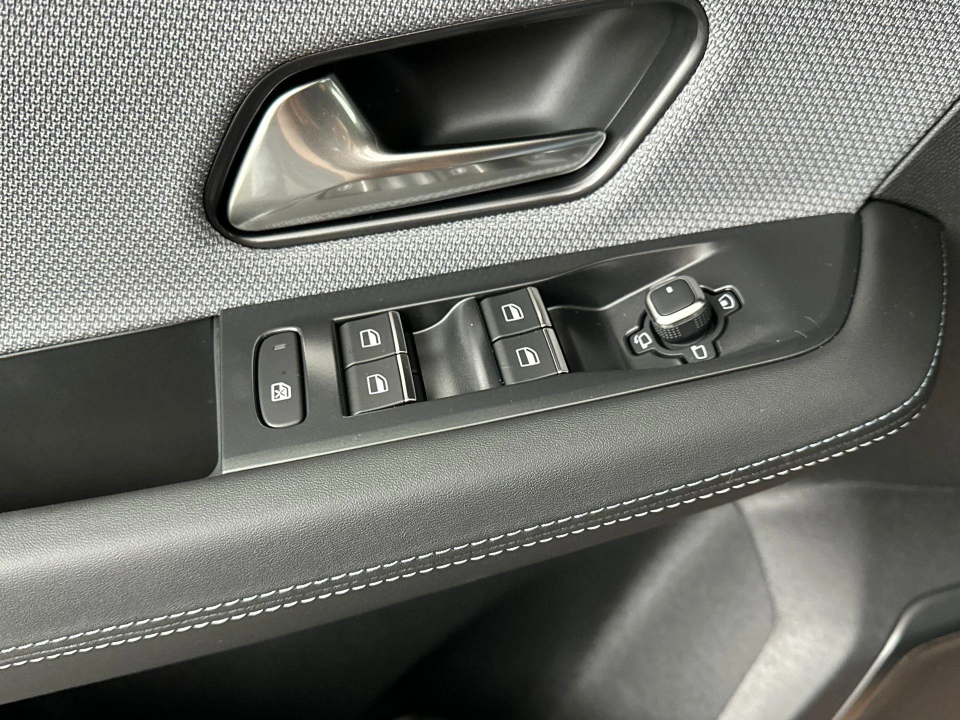 Opel-Grandland-image-24