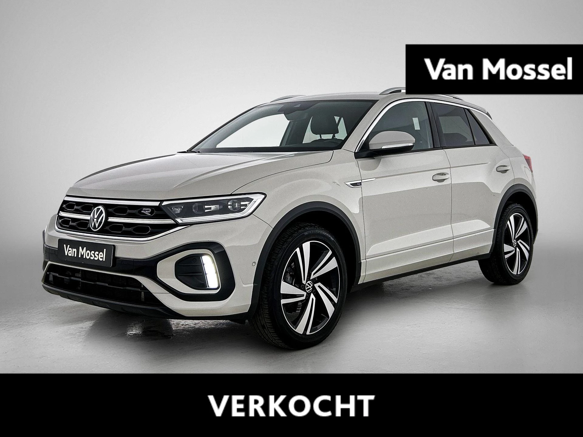 Volkswagen-T-Roc-image-0