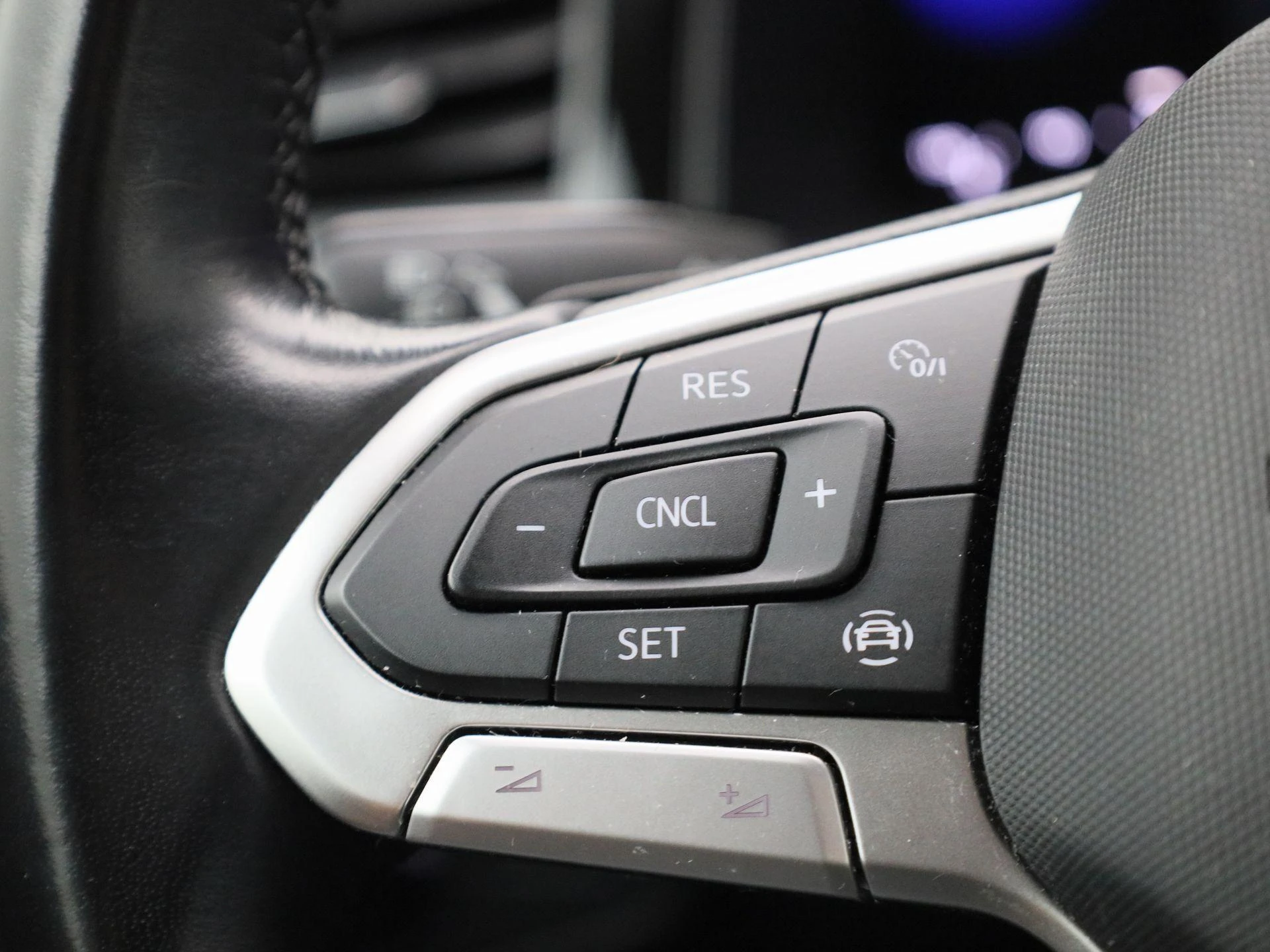 Volkswagen-Polo-image-20