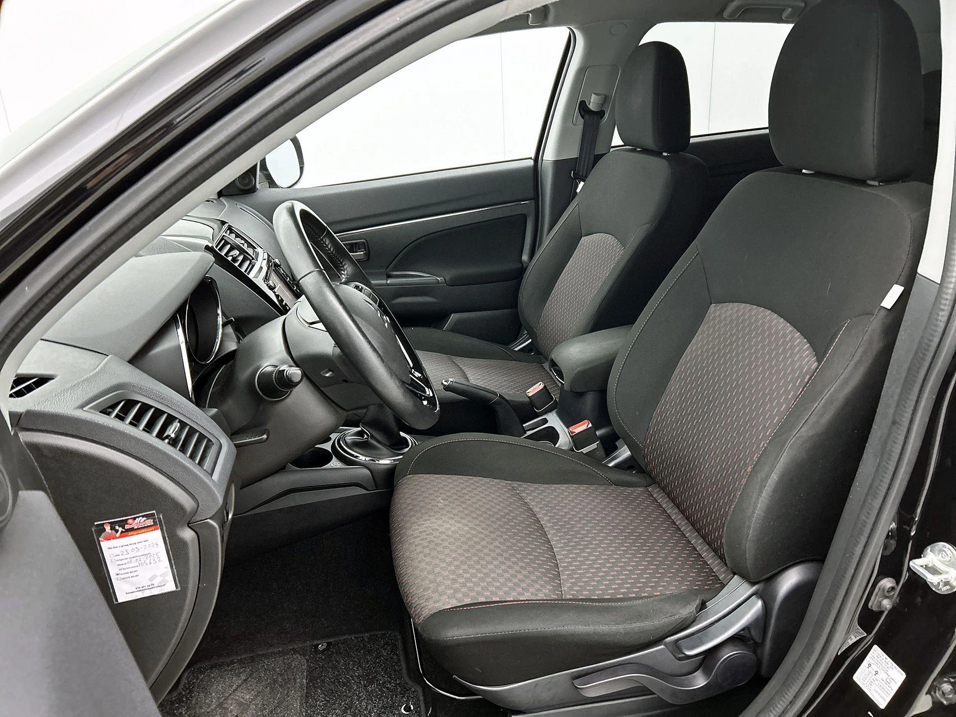 Mitsubishi-ASX-image-31