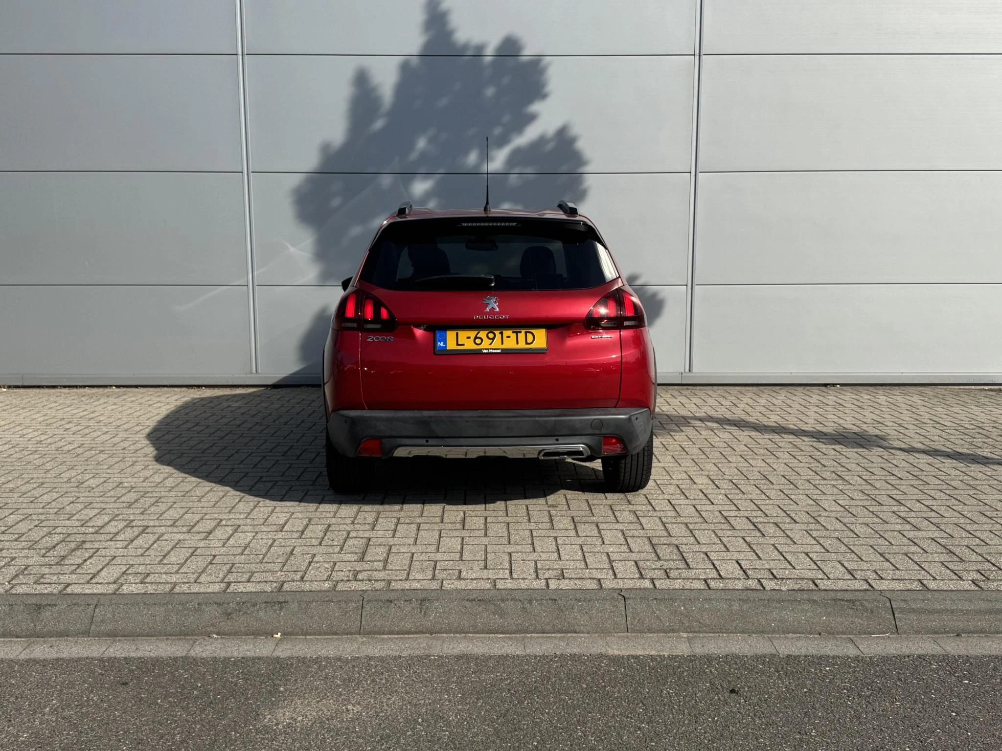 Peugeot-2008-image-4
