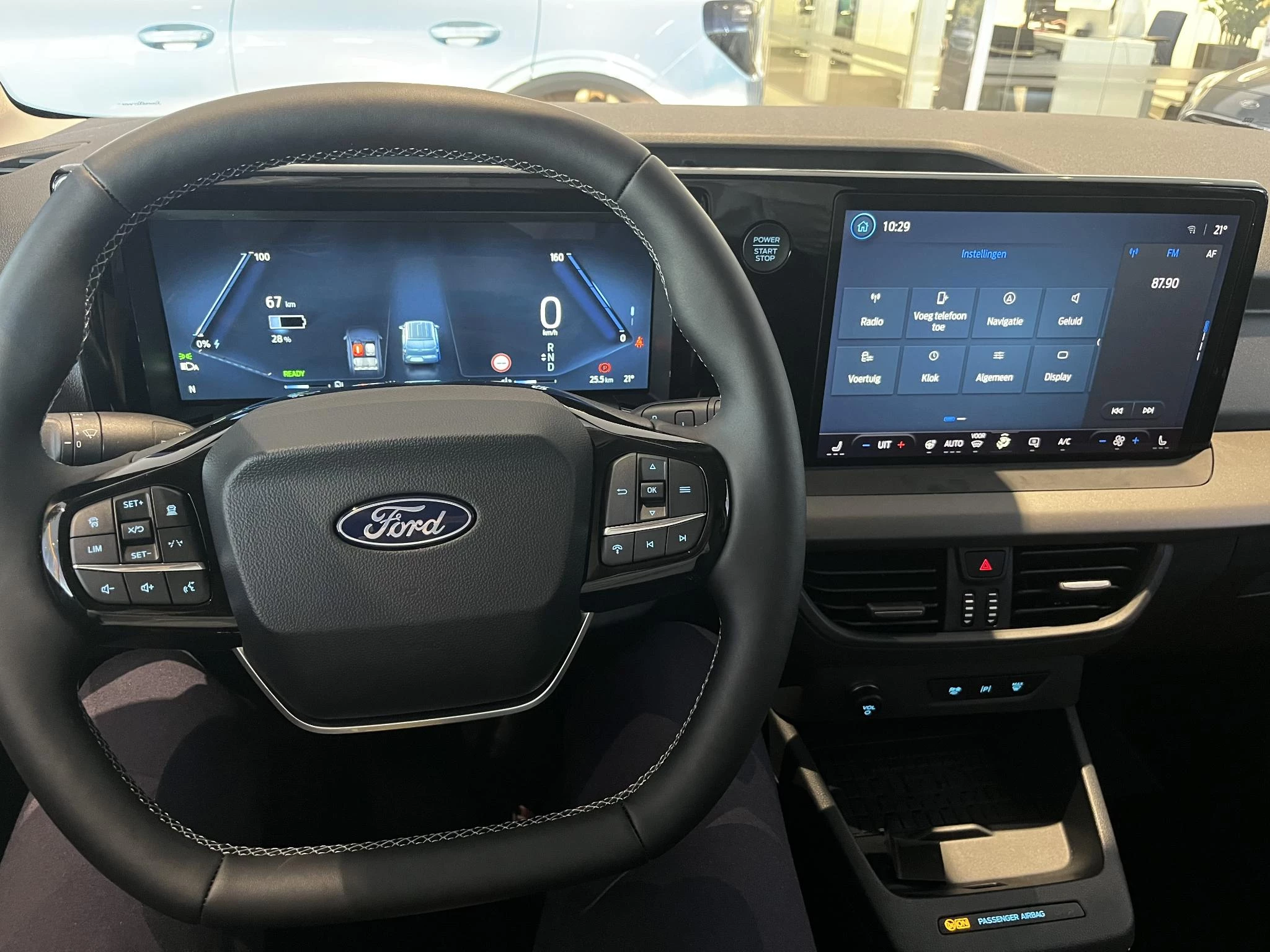 Ford-E-Transit-image-9