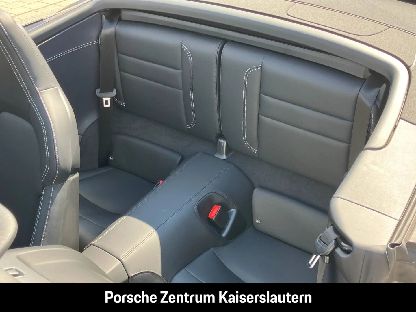 Porsche 911 992 Carrera Cabrio Sportabgas Surround-View carrera