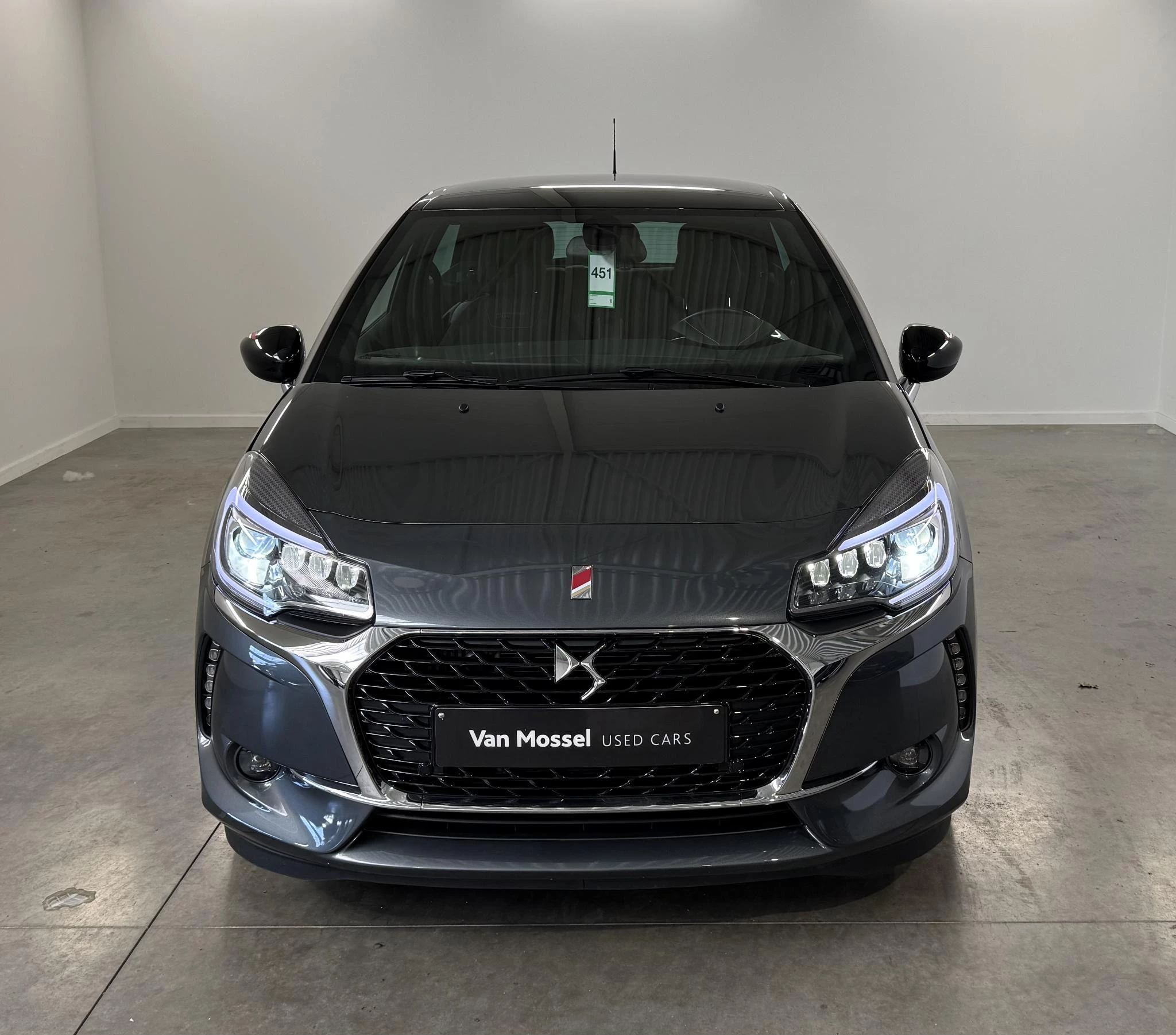 DS DS 3 1.2 PureTech 110 EAT Performance Line