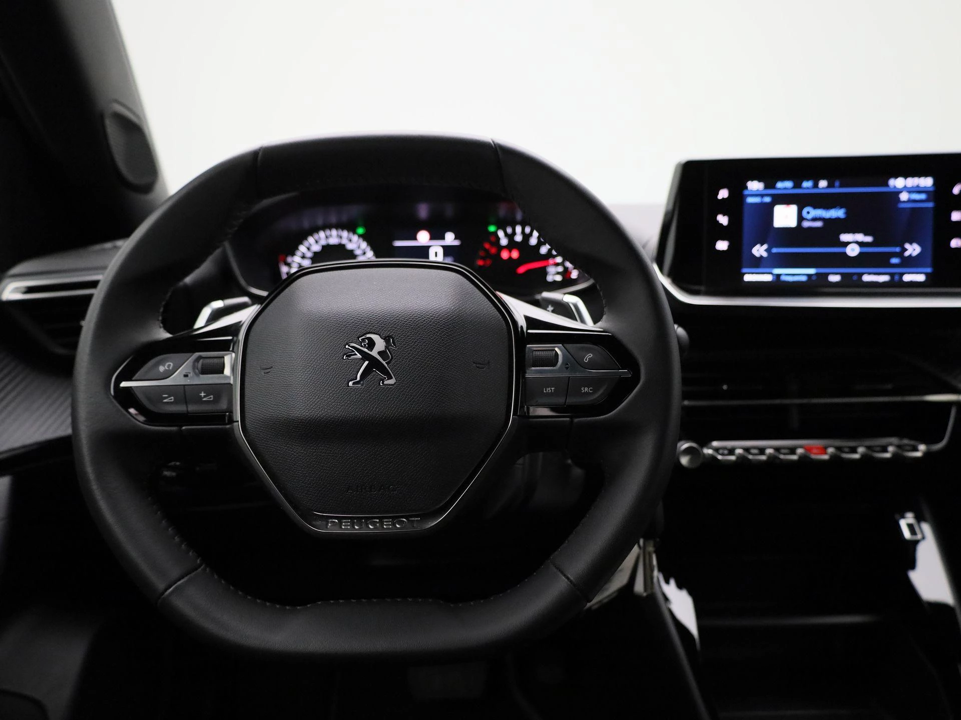 Peugeot-2008-image-6