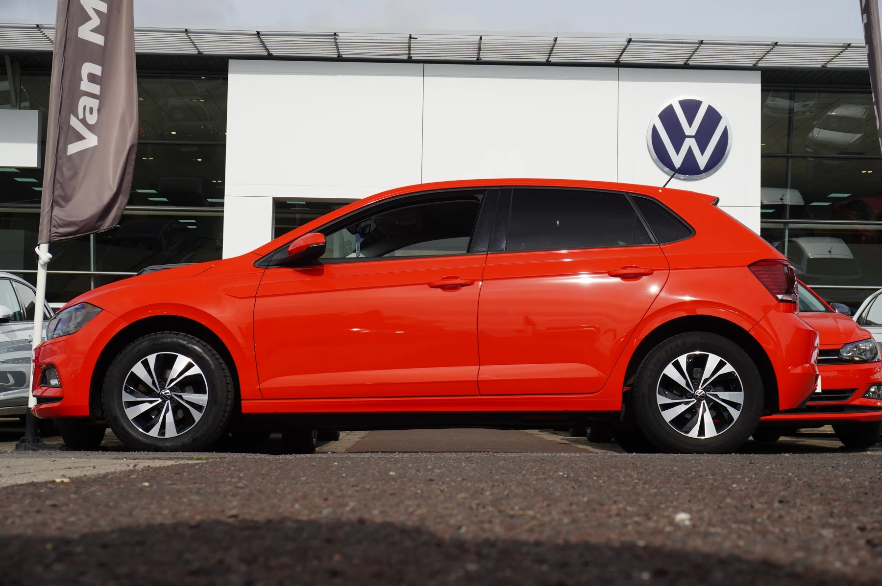 Volkswagen-Polo-image-14
