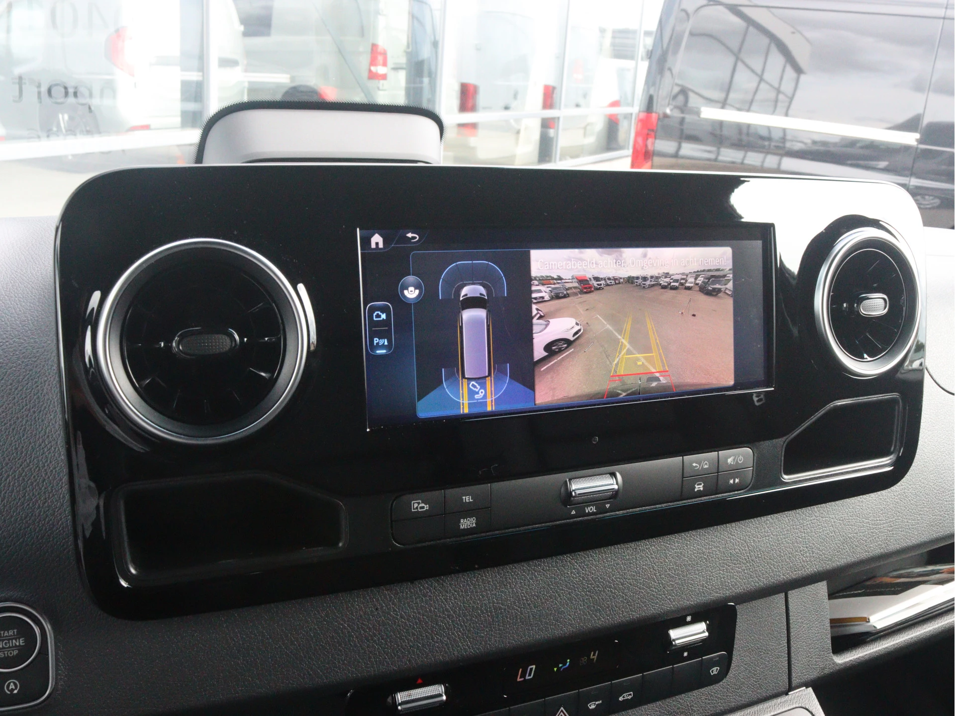 Mercedes-Benz-Sprinter-image-9