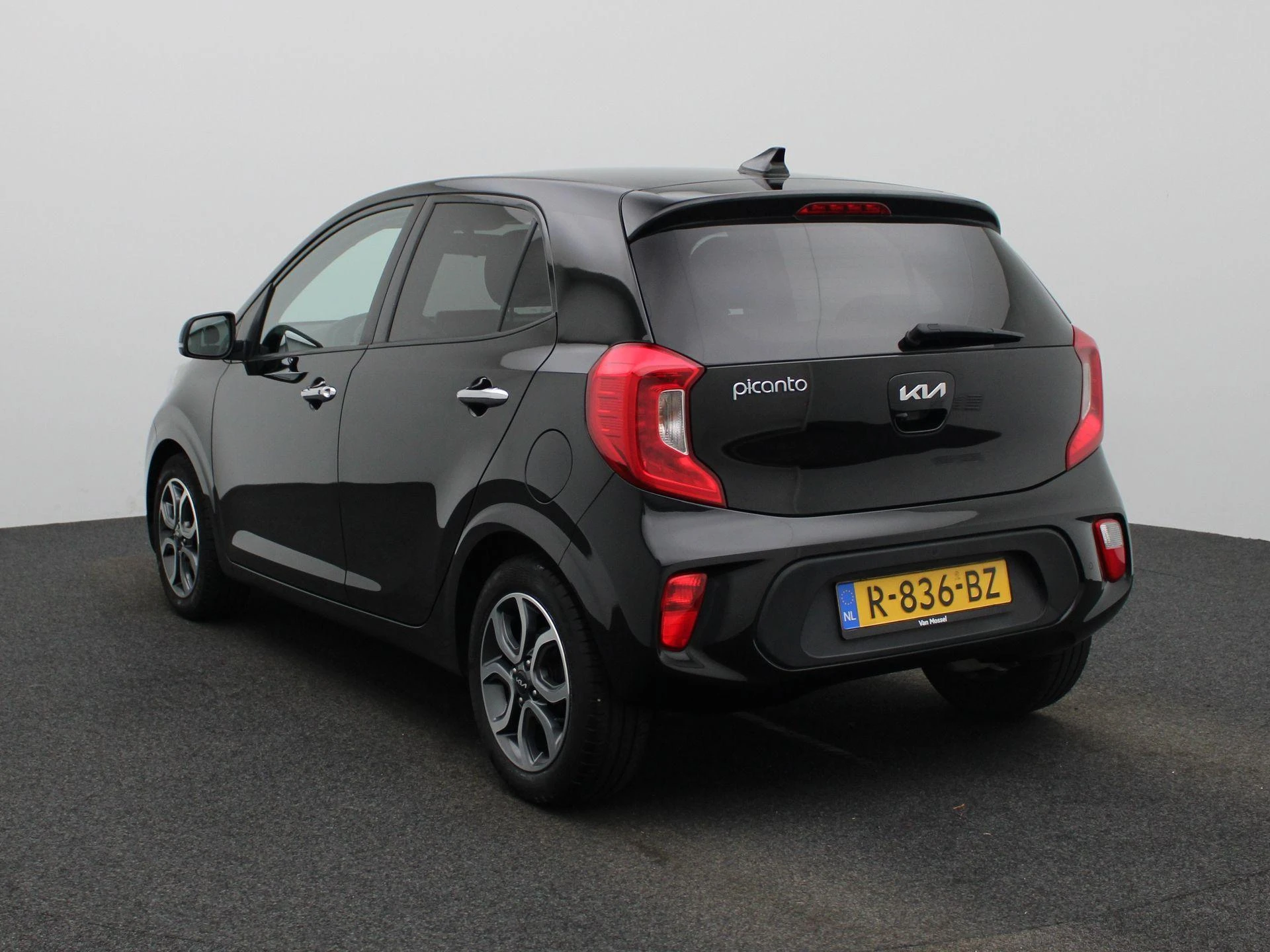 Kia-Picanto-image-1