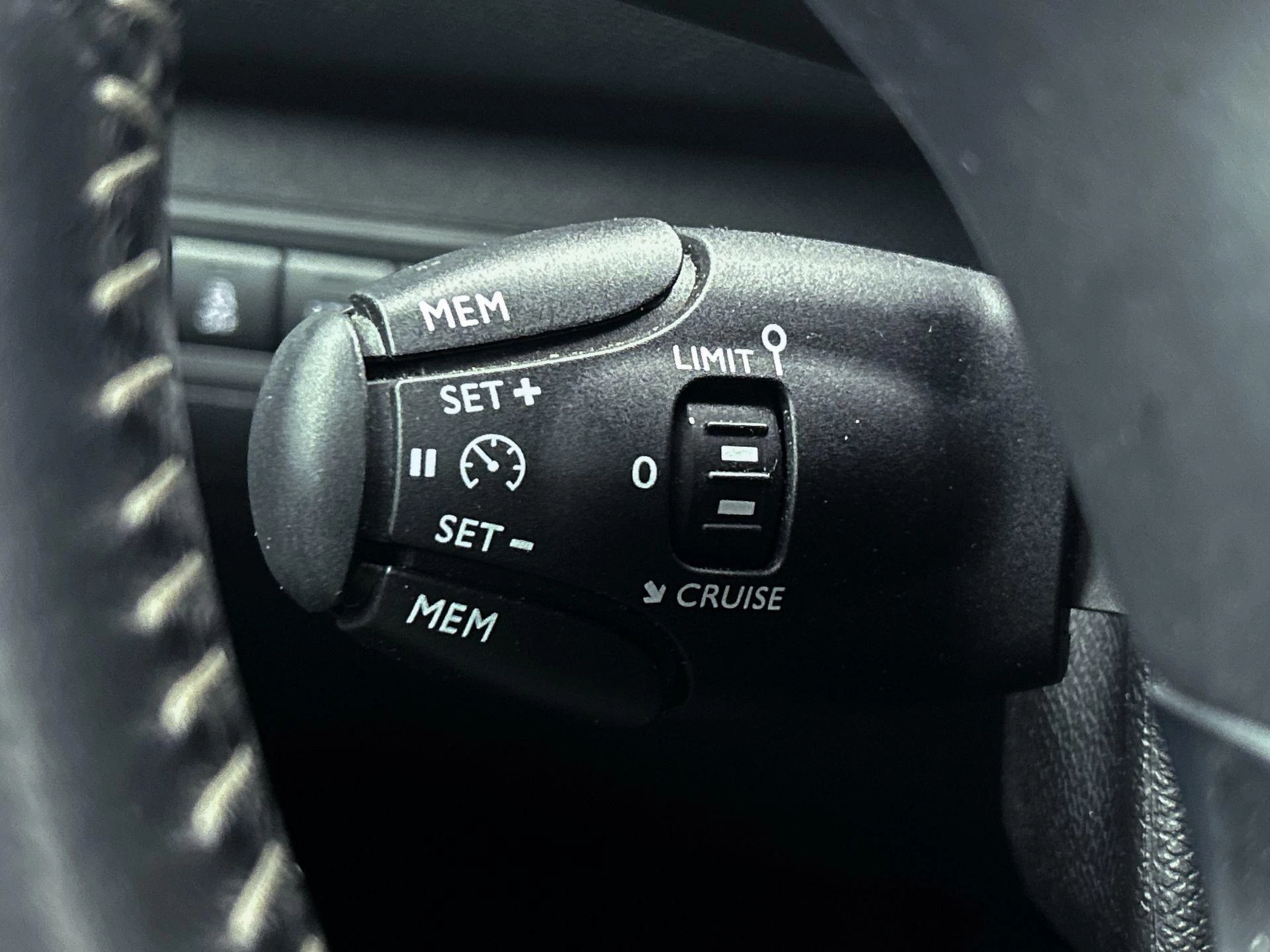 Peugeot-308-image-15