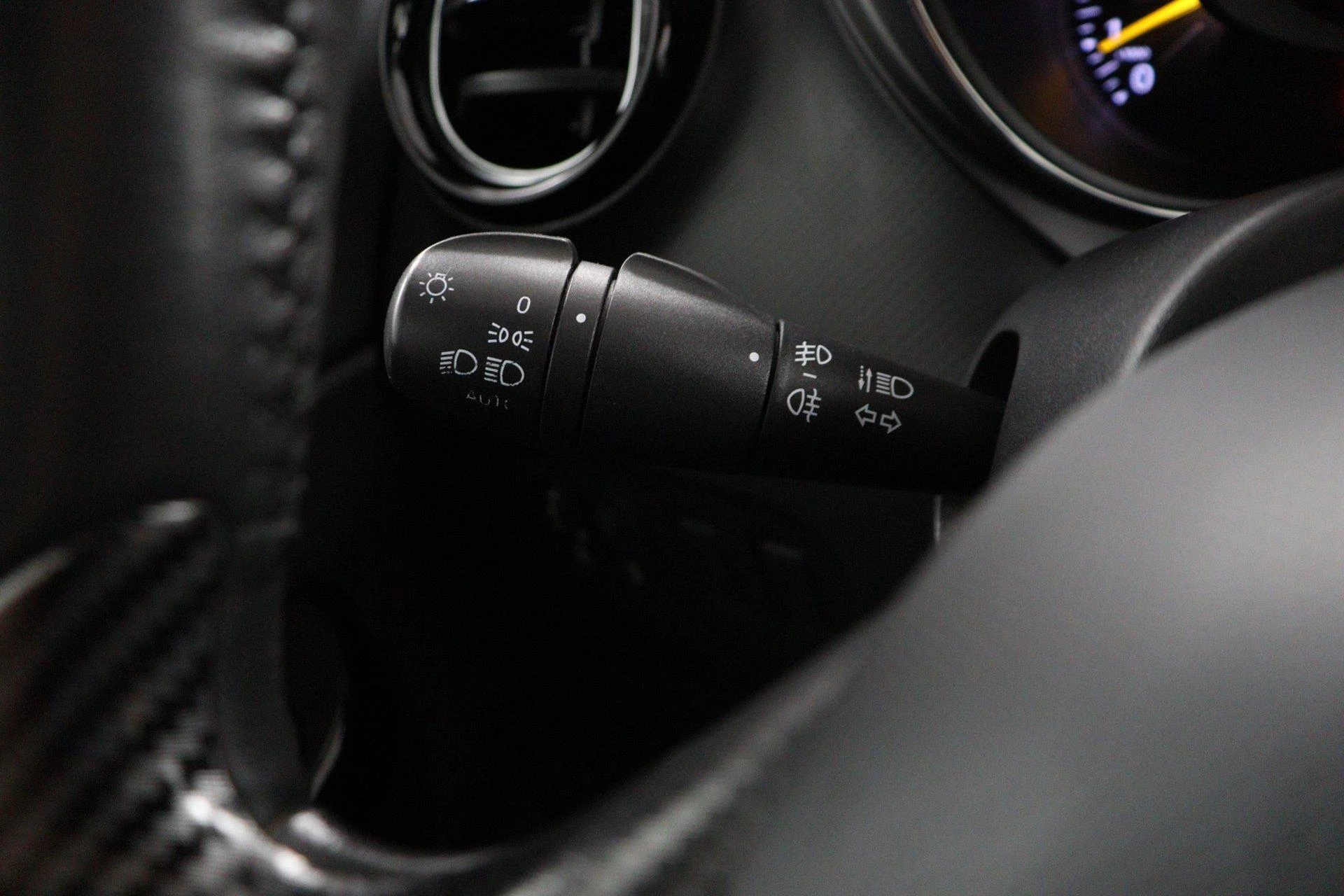 Renault-Captur-image-22