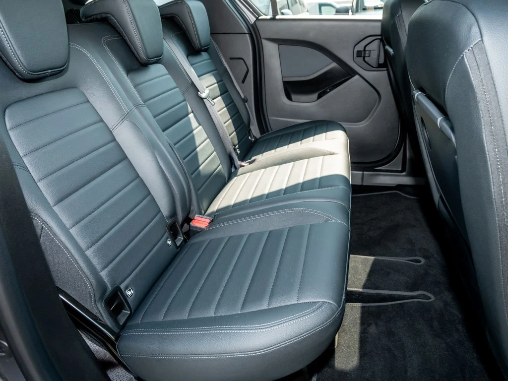 Mercedes-Benz-T-Klasse 180 d-image-12