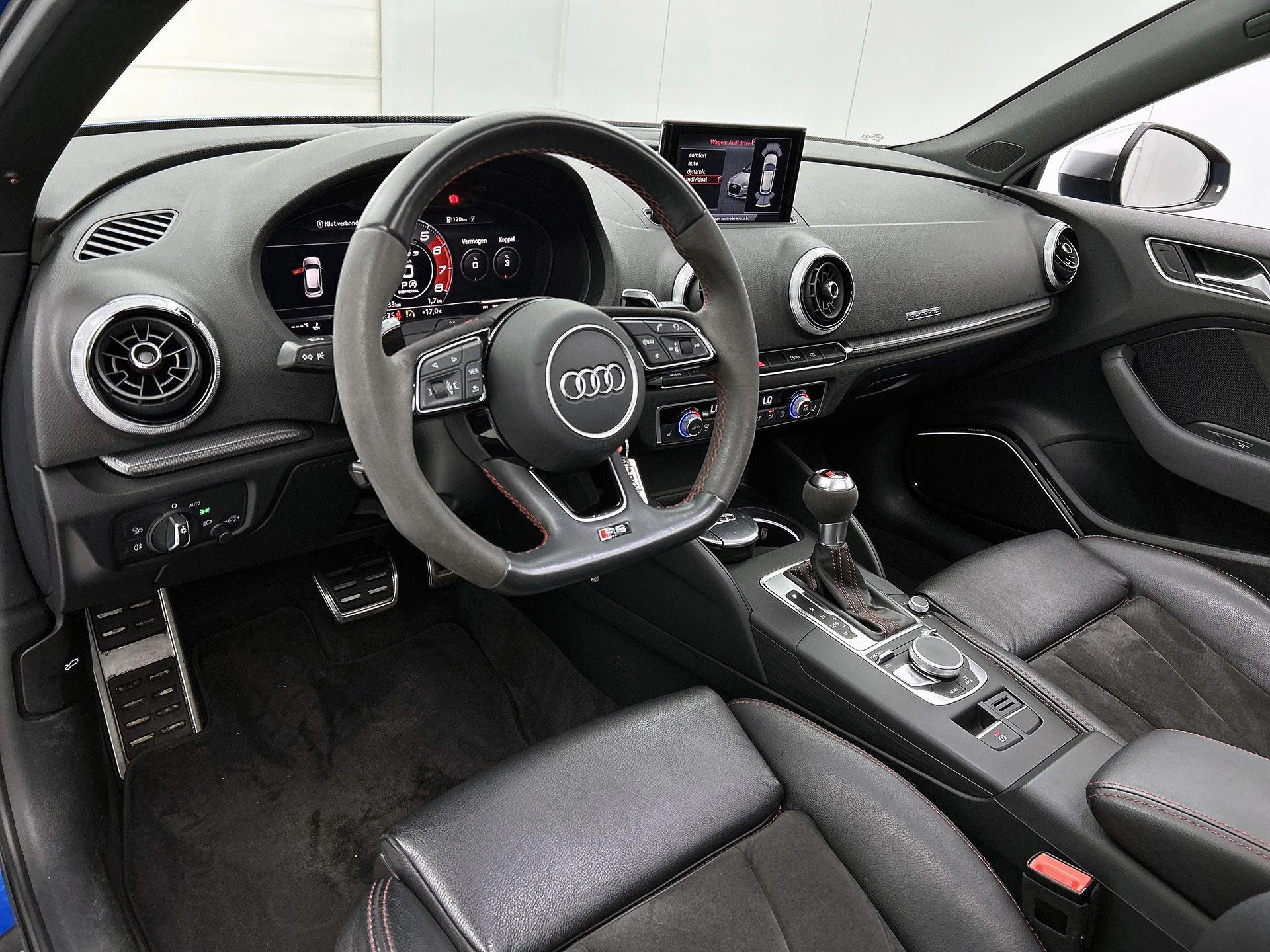 Audi-RS3-image-19