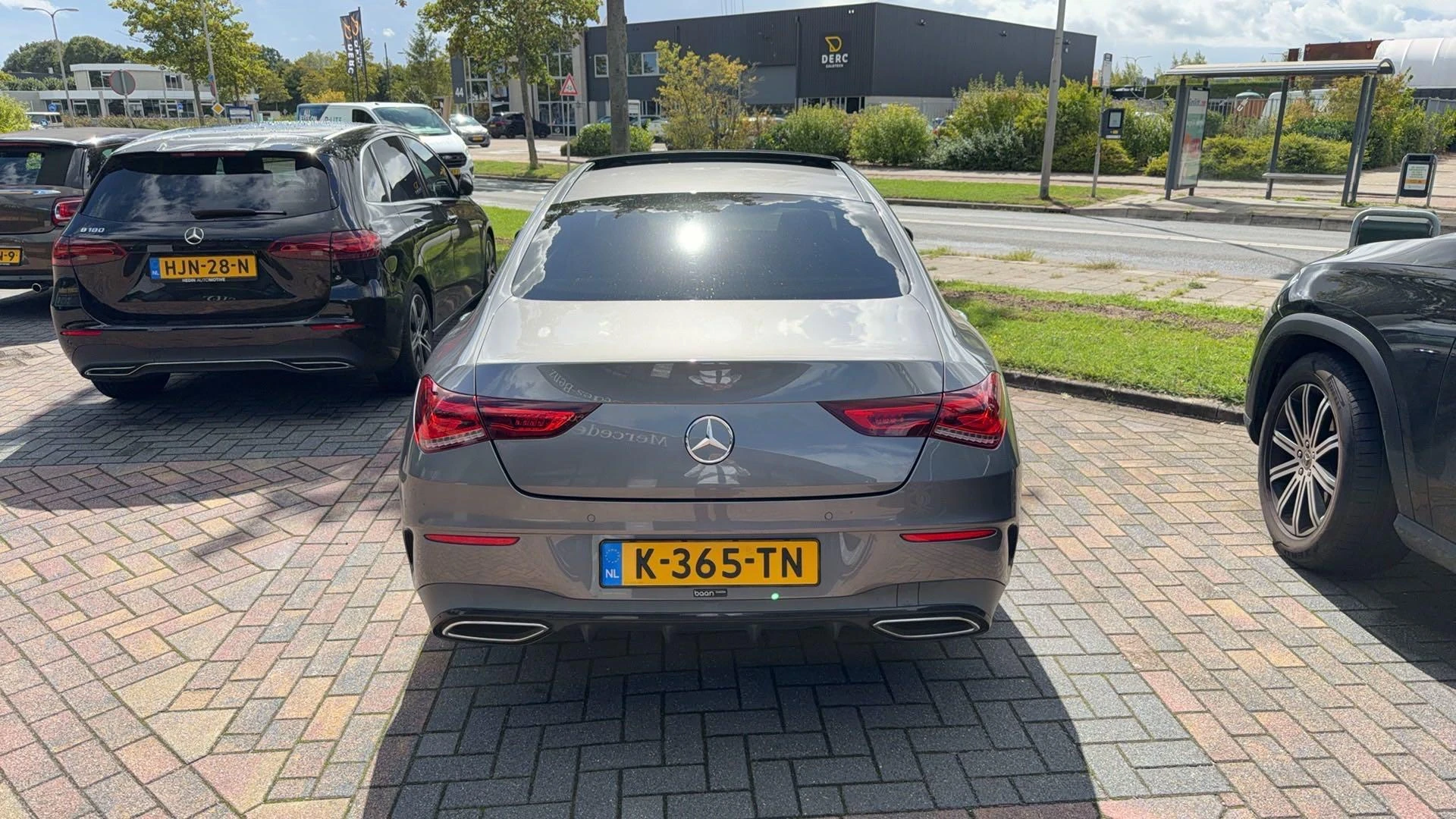 Mercedes-Benz-CLA-image-2