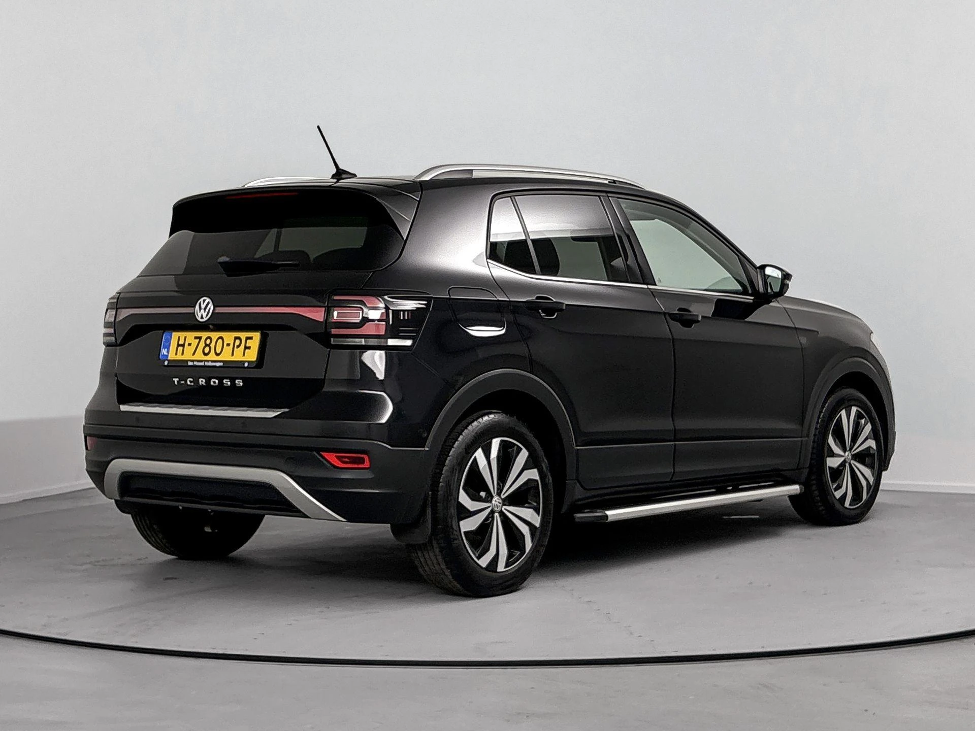 Volkswagen-T-Cross-image-3