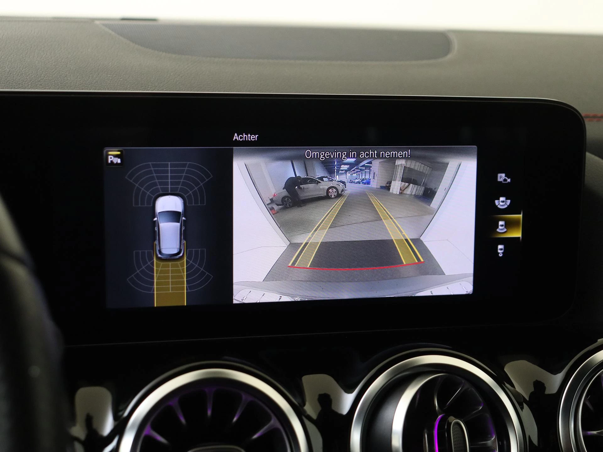 Mercedes-Benz-EQA-image-21