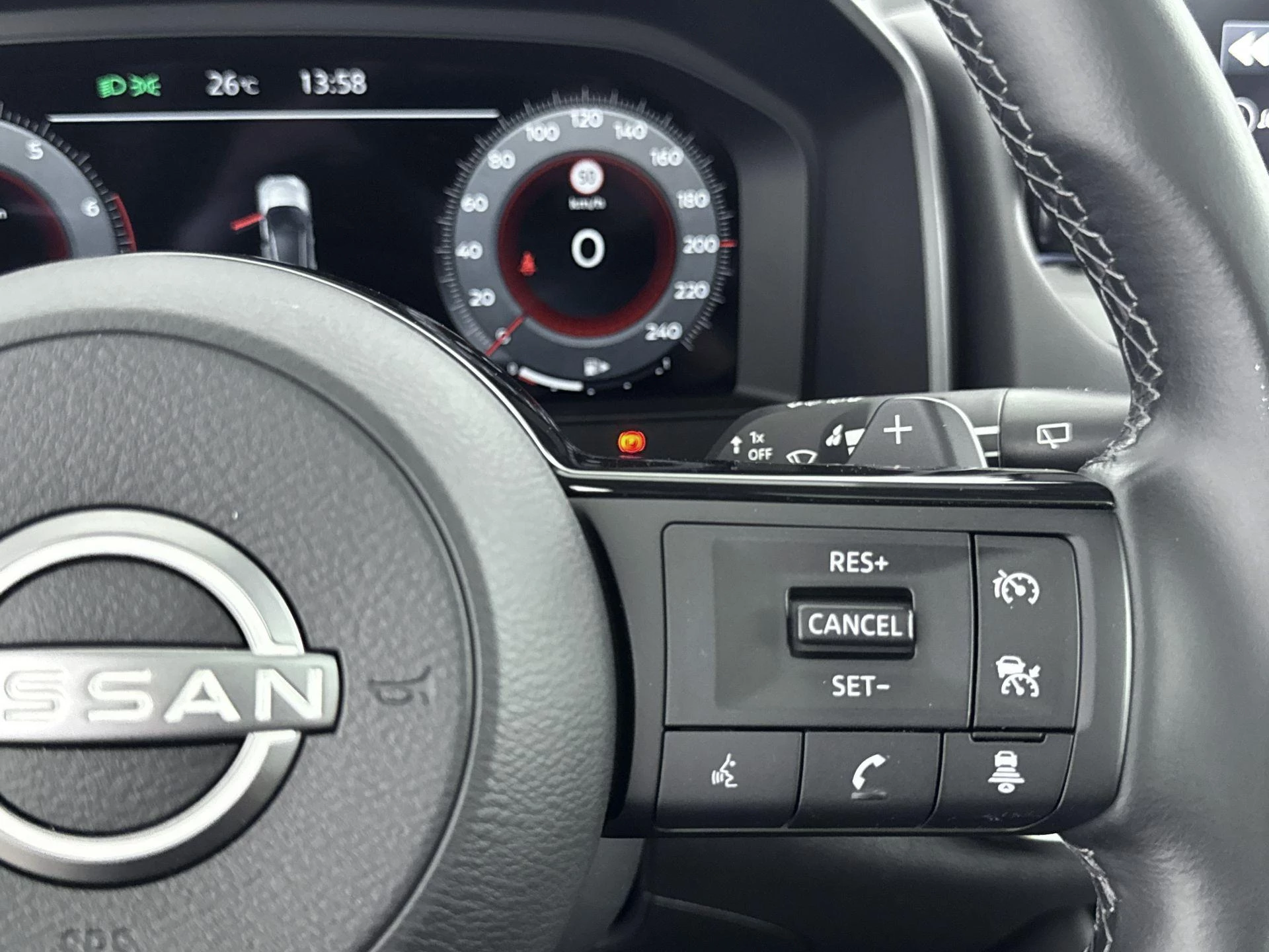 Nissan-QASHQAI-image-5