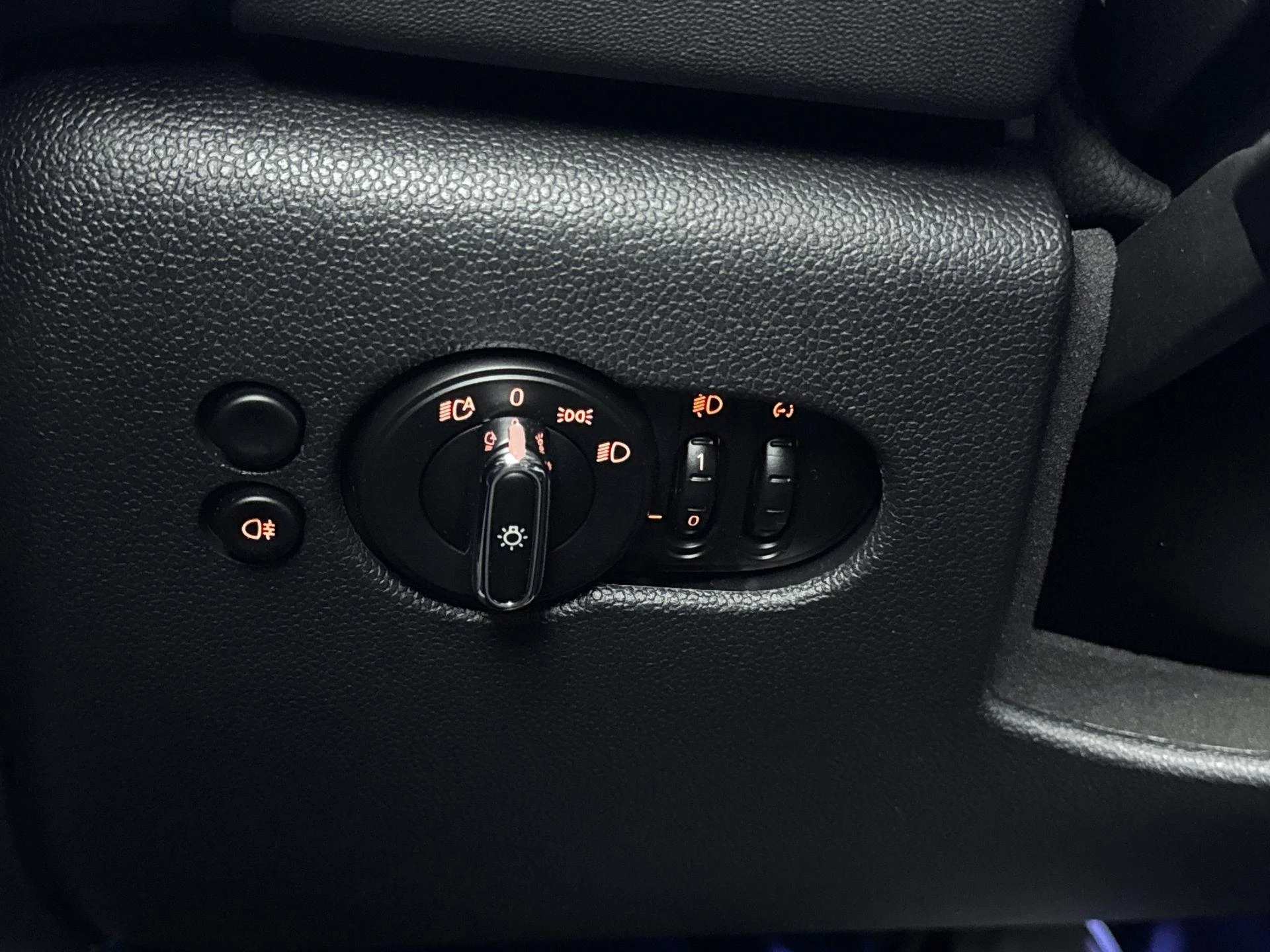 MINI-Cooper-image-21