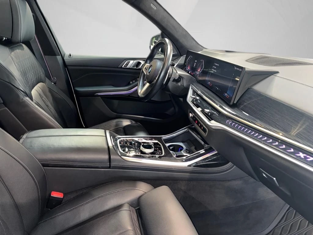 BMW-X7-image-14