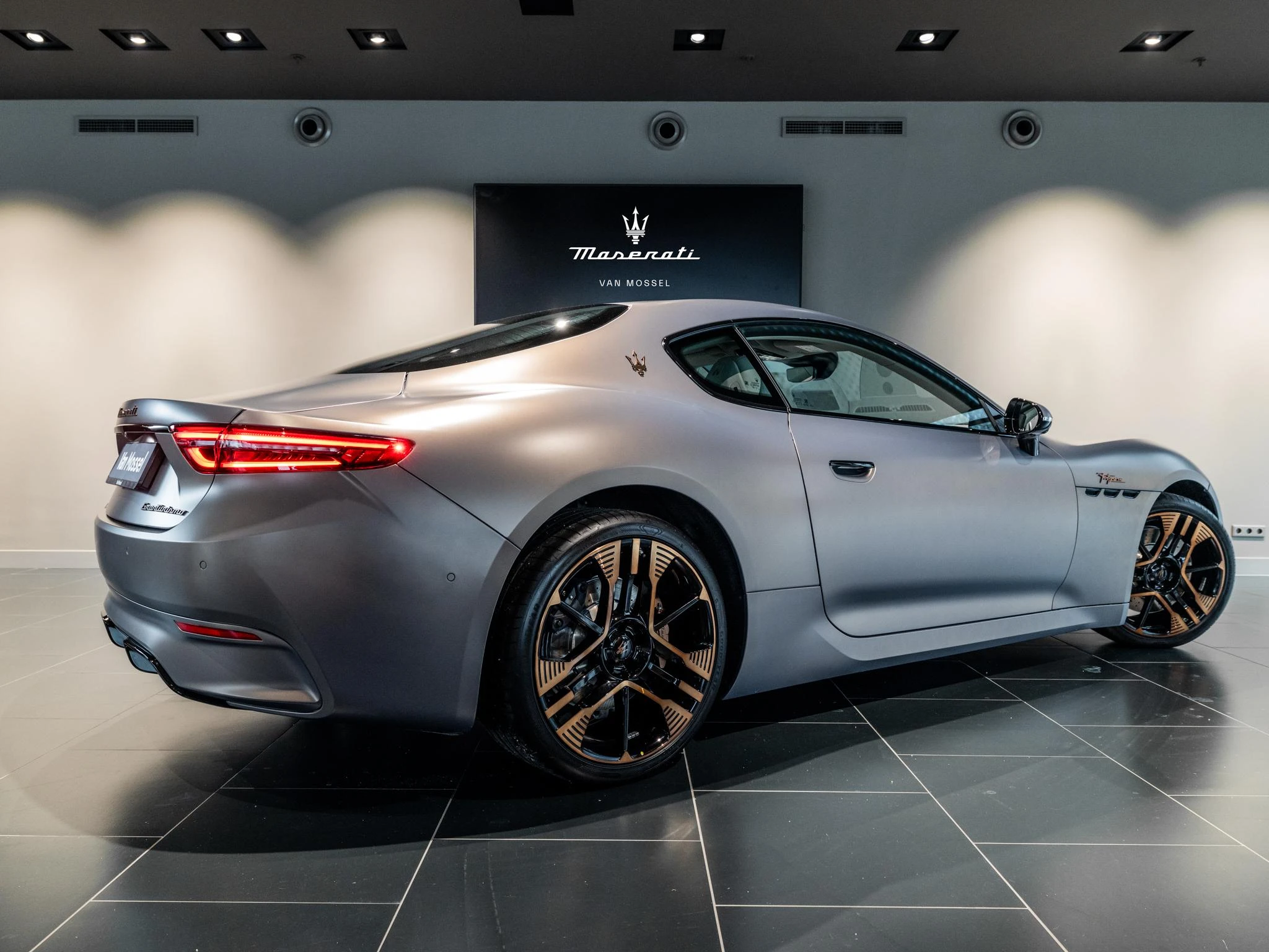 Maserati-GranTurismo-image-5