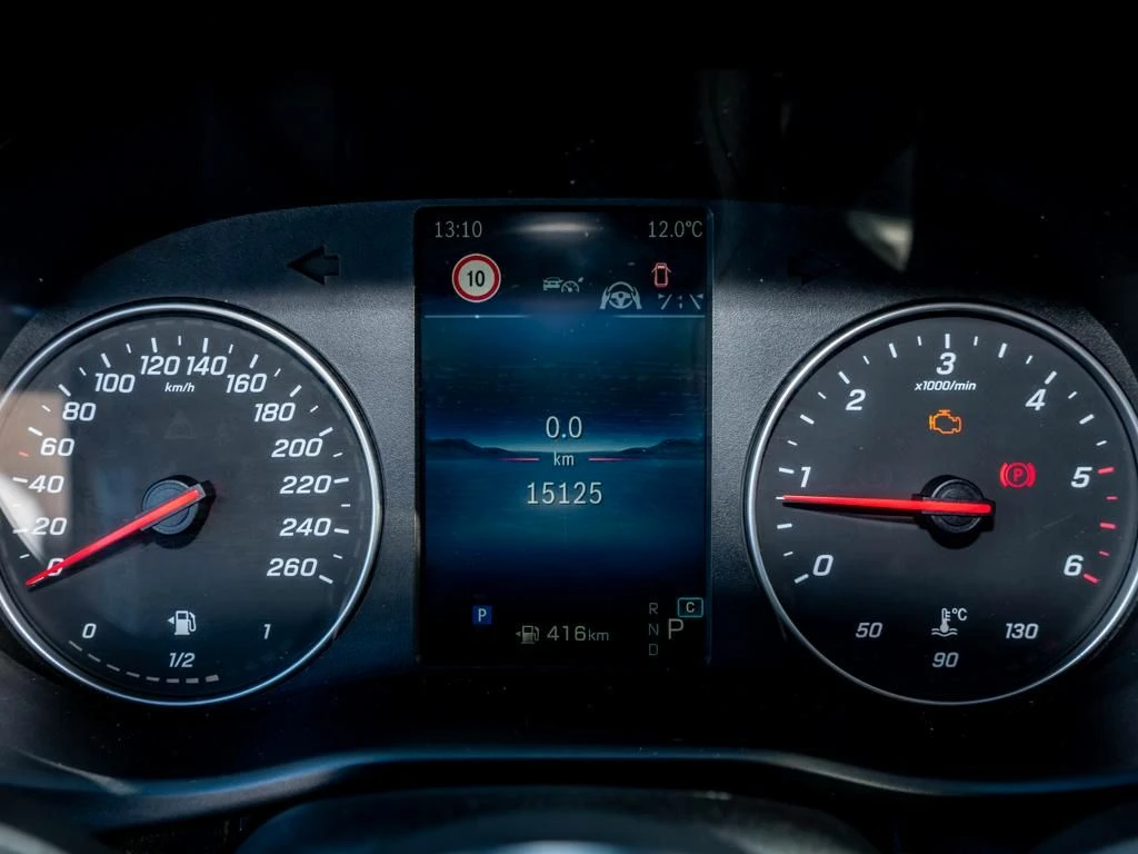 Mercedes-Benz-Vito 114-image-13