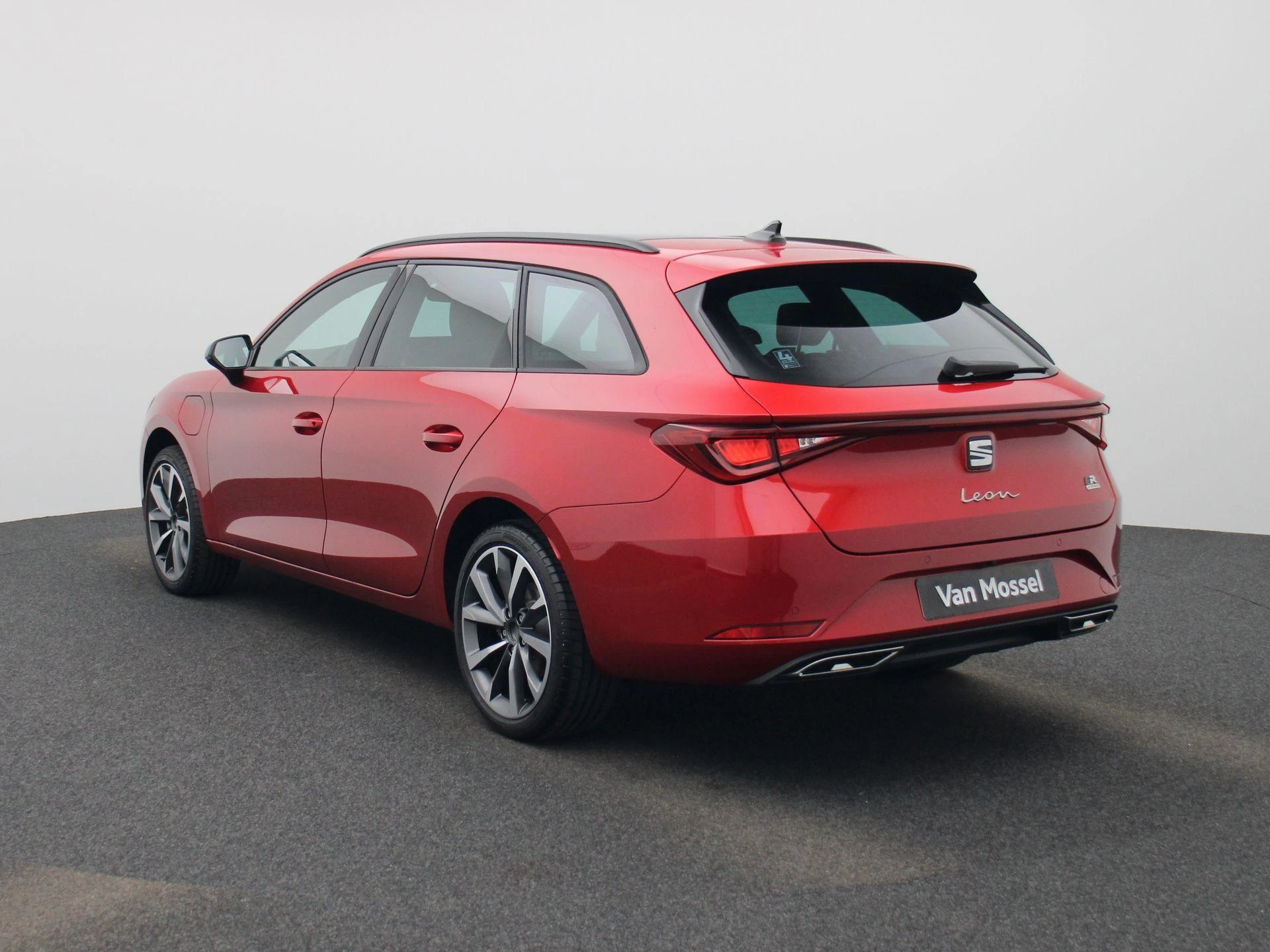 SEAT-Leon-image-1