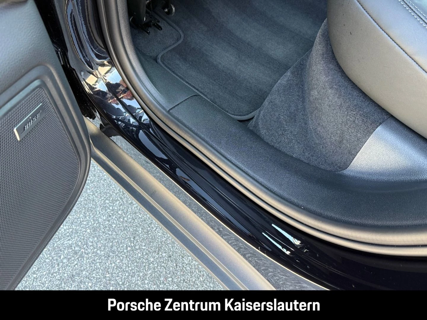 Porsche Macan Sportabgasanlage BOSE Luftfederung 20-Zoll -