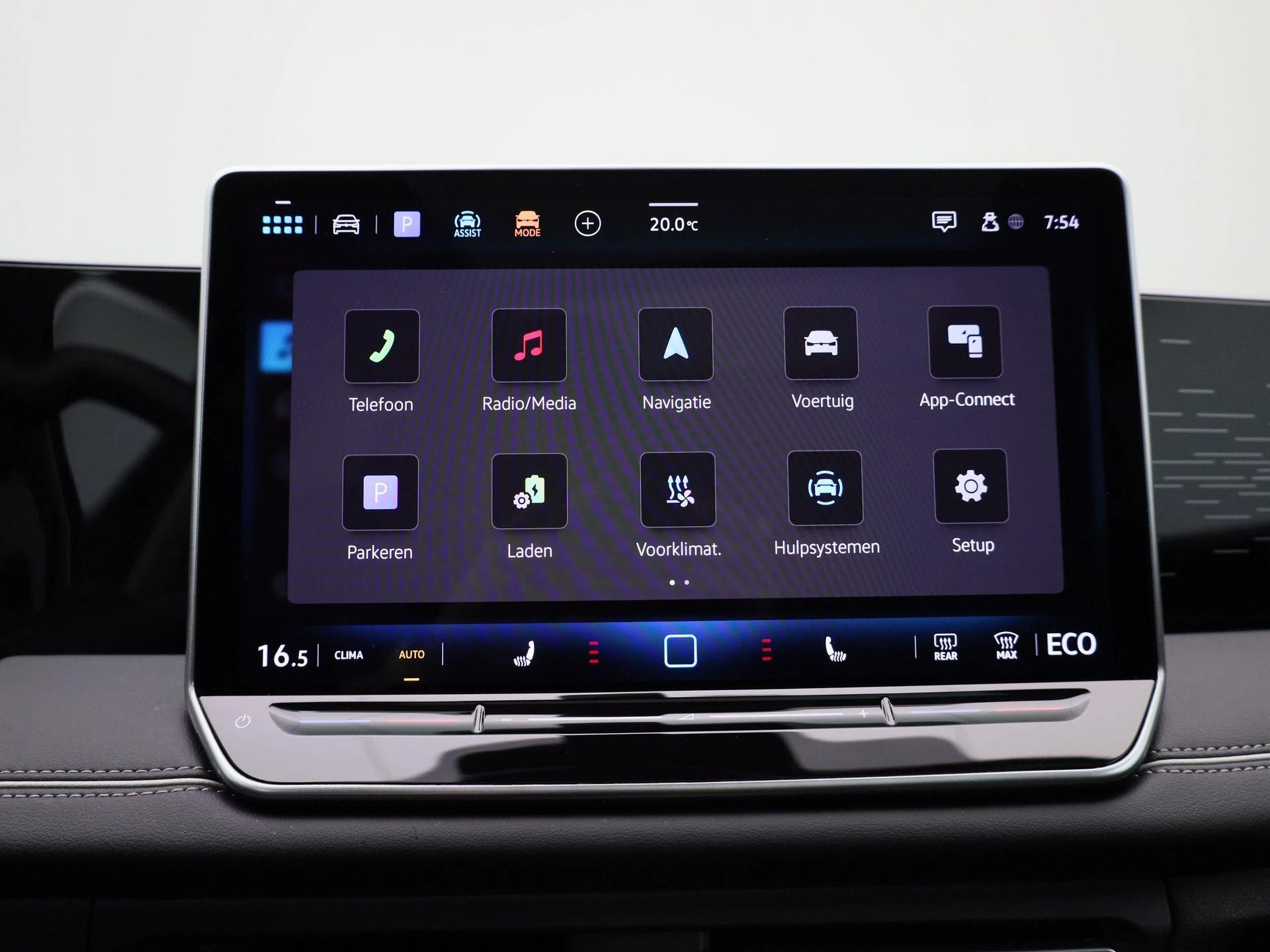 Volkswagen-Tiguan-image-23