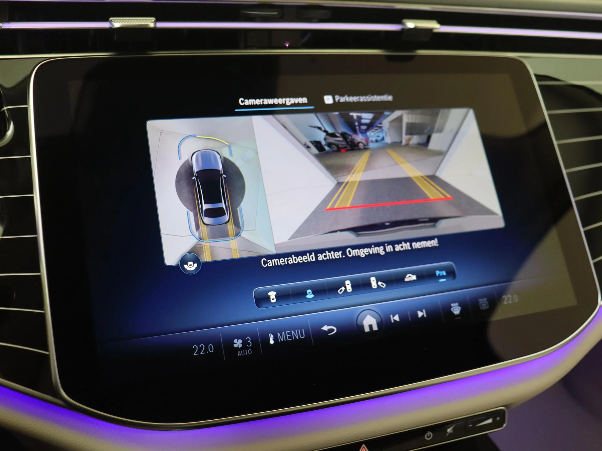 Mercedes-Benz-E-Klasse-image-21